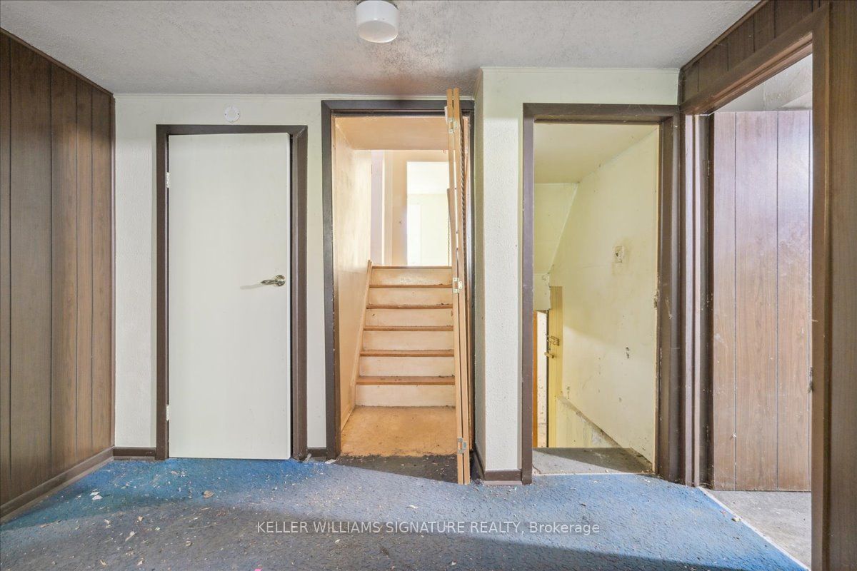 1215 Garthdale Court