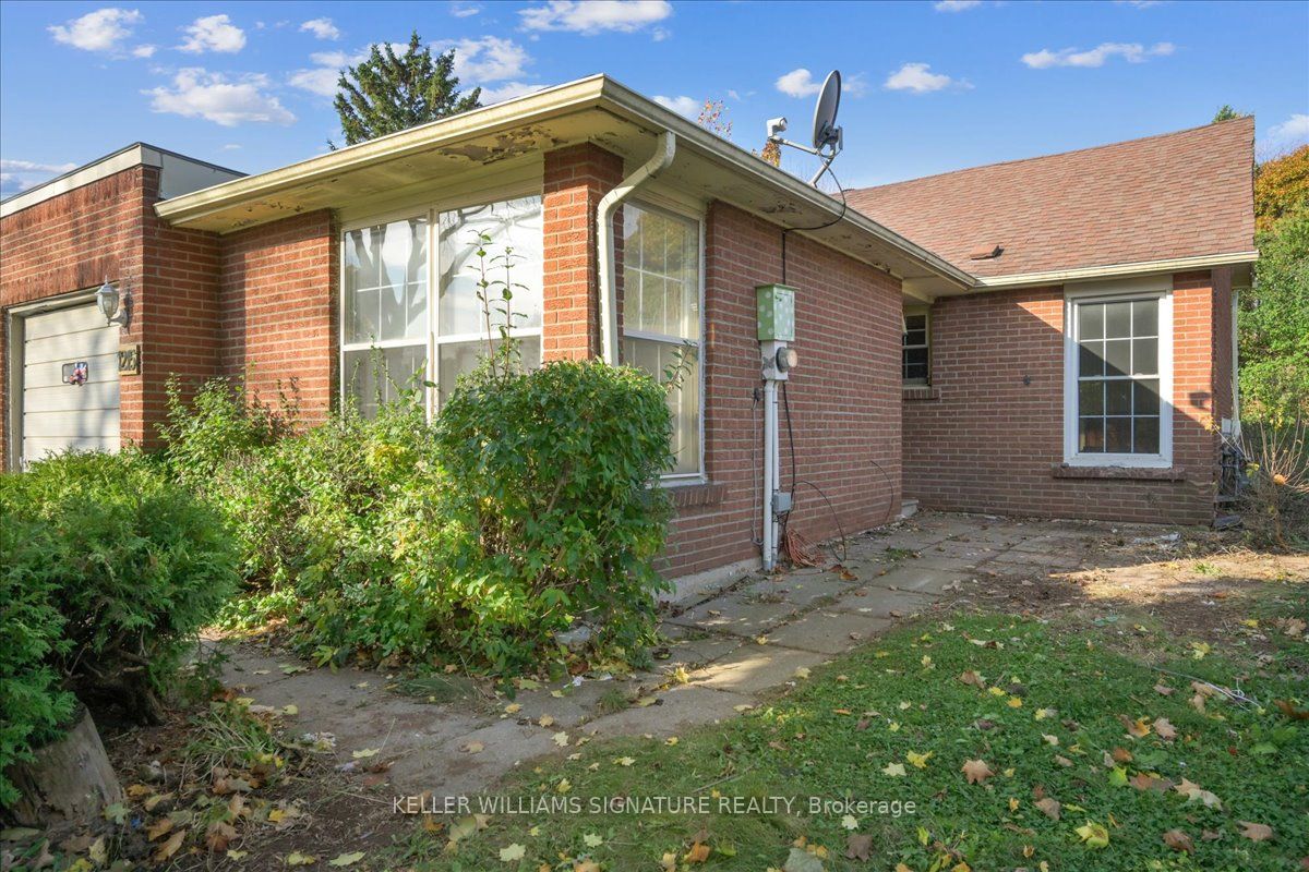 1215 Garthdale Court