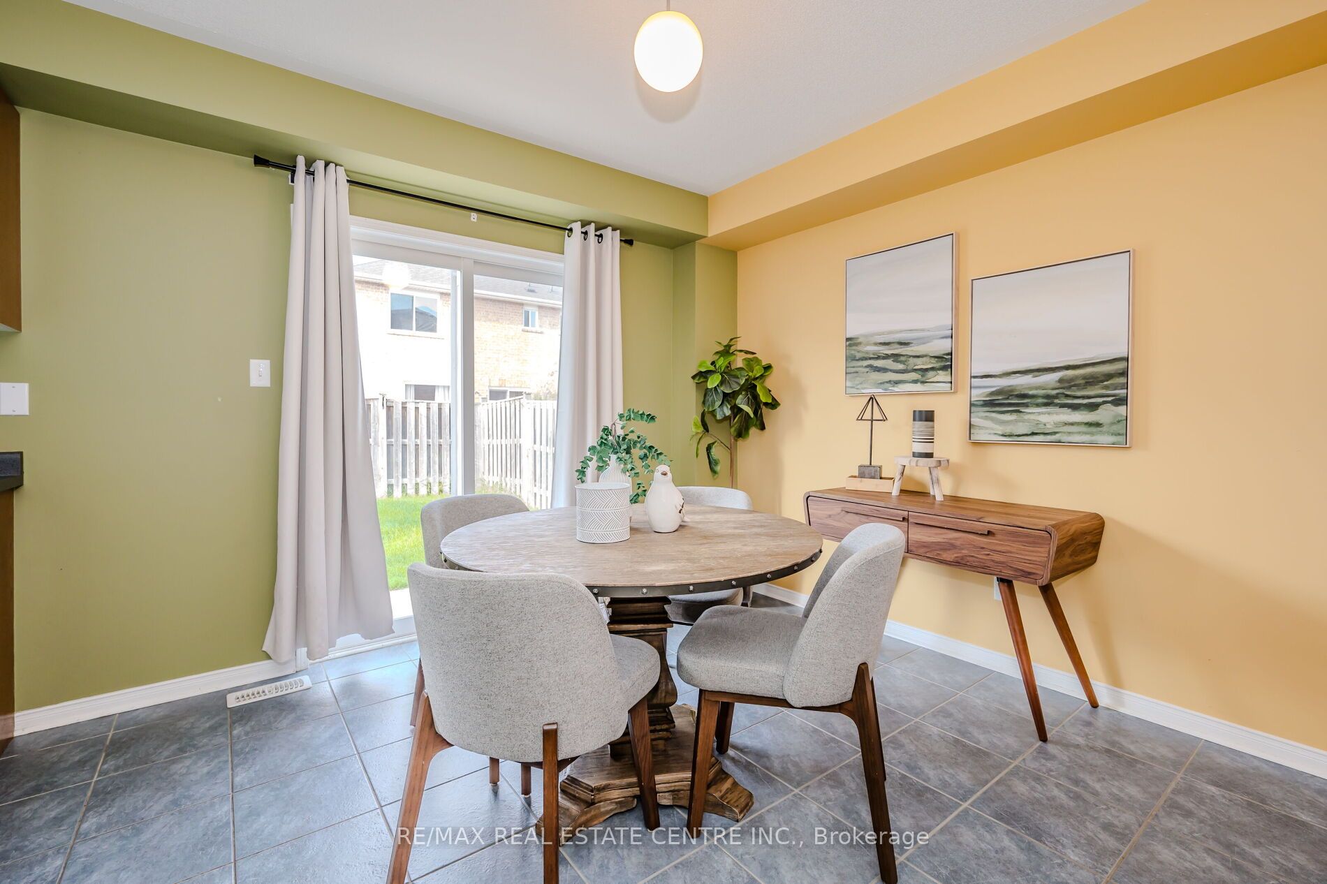 37 Hollingsworth Circle