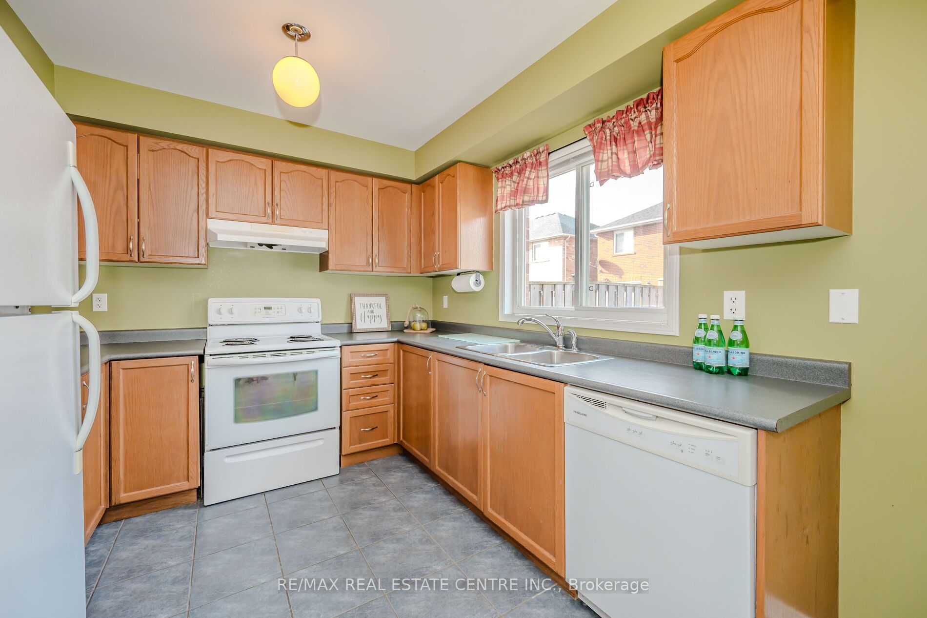 37 Hollingsworth Circle