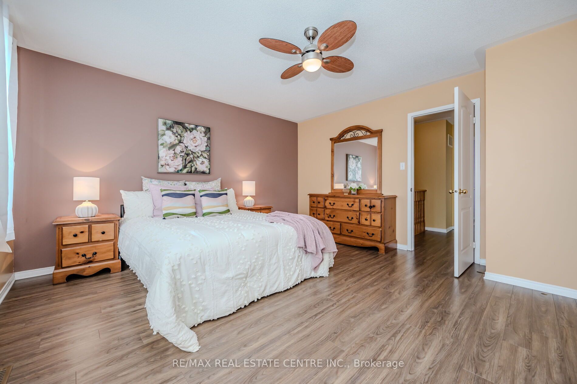 37 Hollingsworth Circle