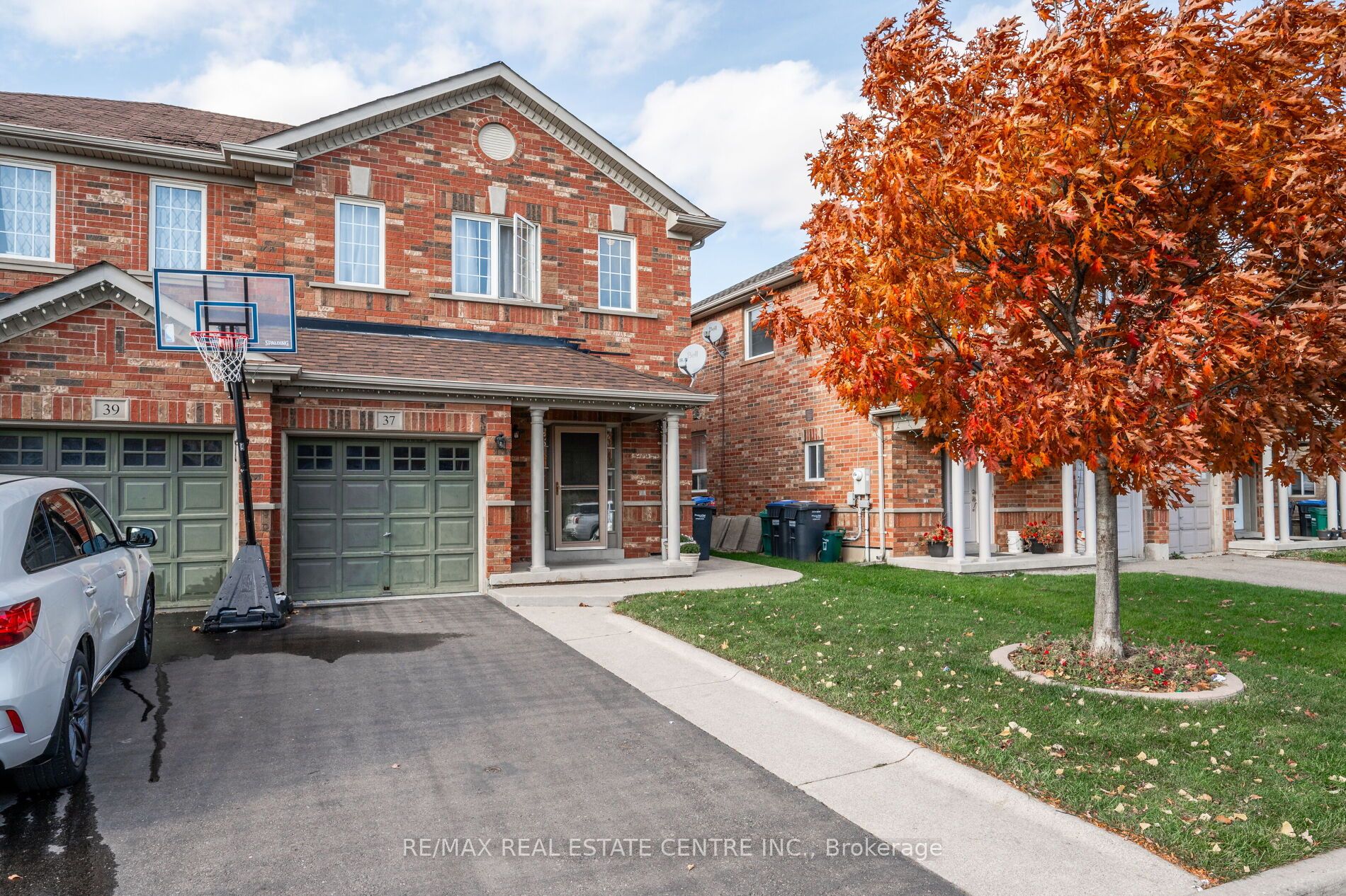 37 Hollingsworth Circle