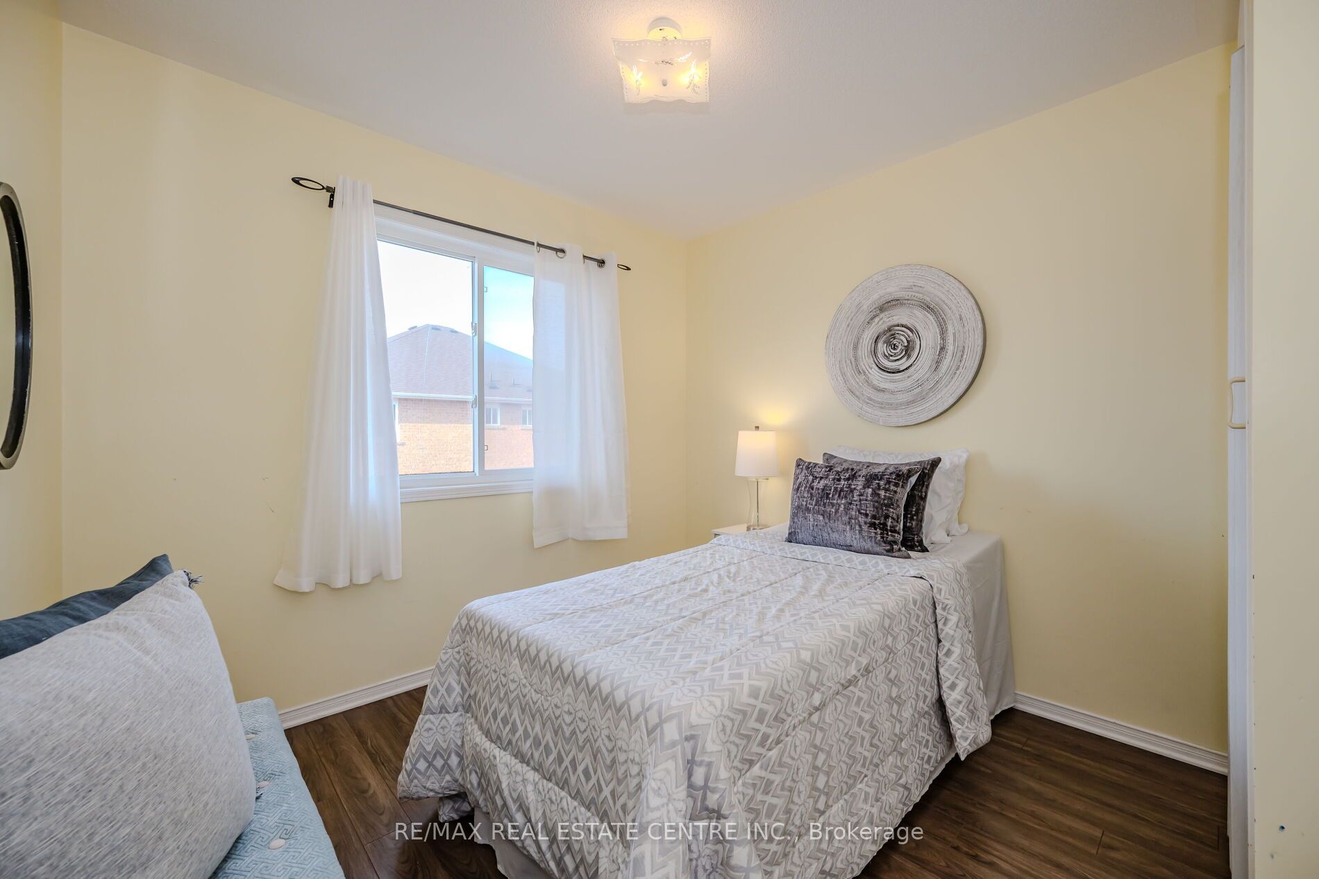 37 Hollingsworth Circle