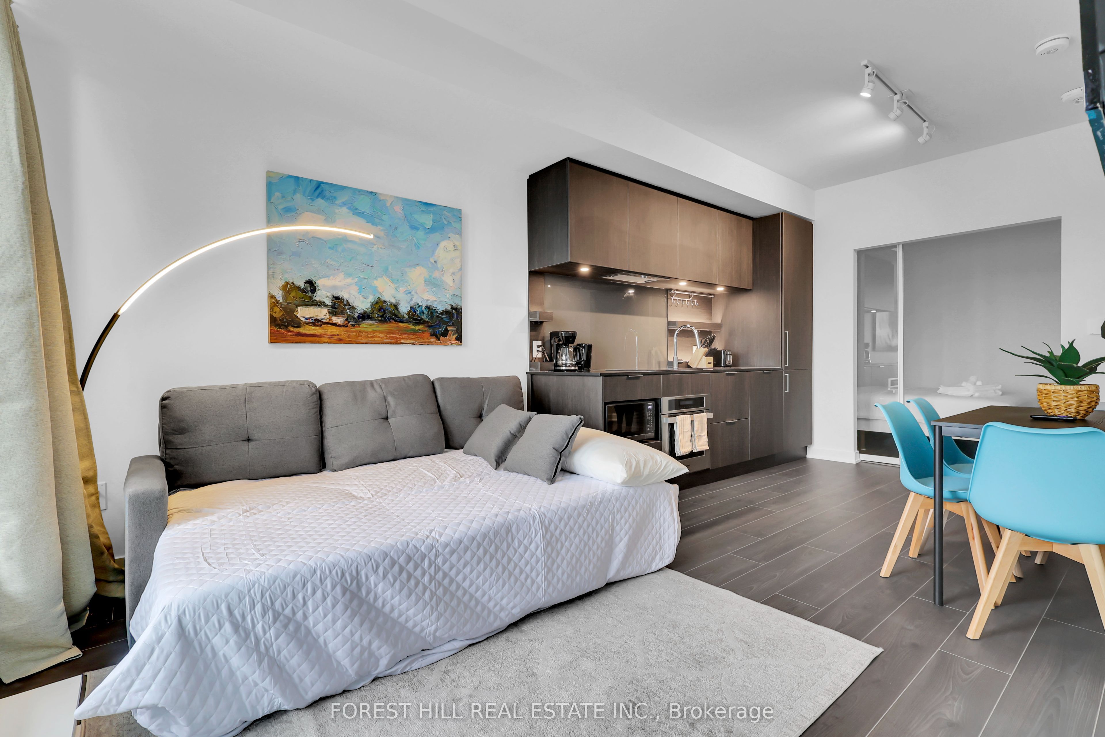 28 Ann Street #223