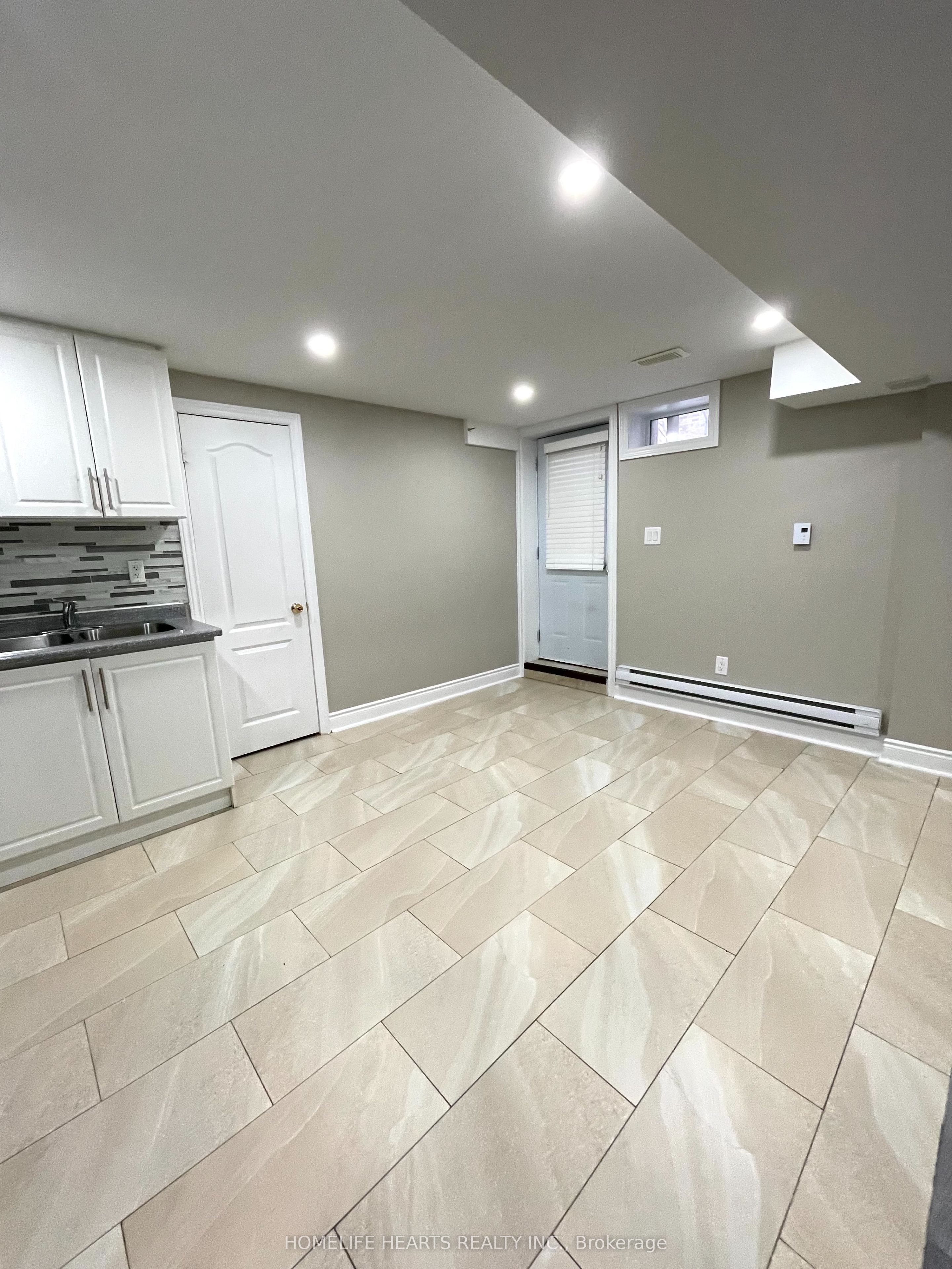 446 Acumen Court