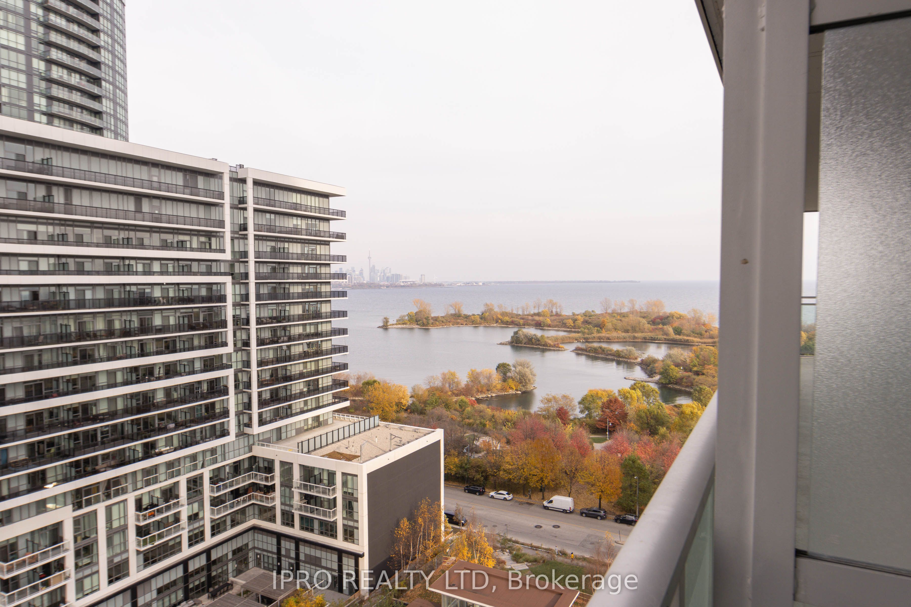 33 Shore Breeze Drive #1208