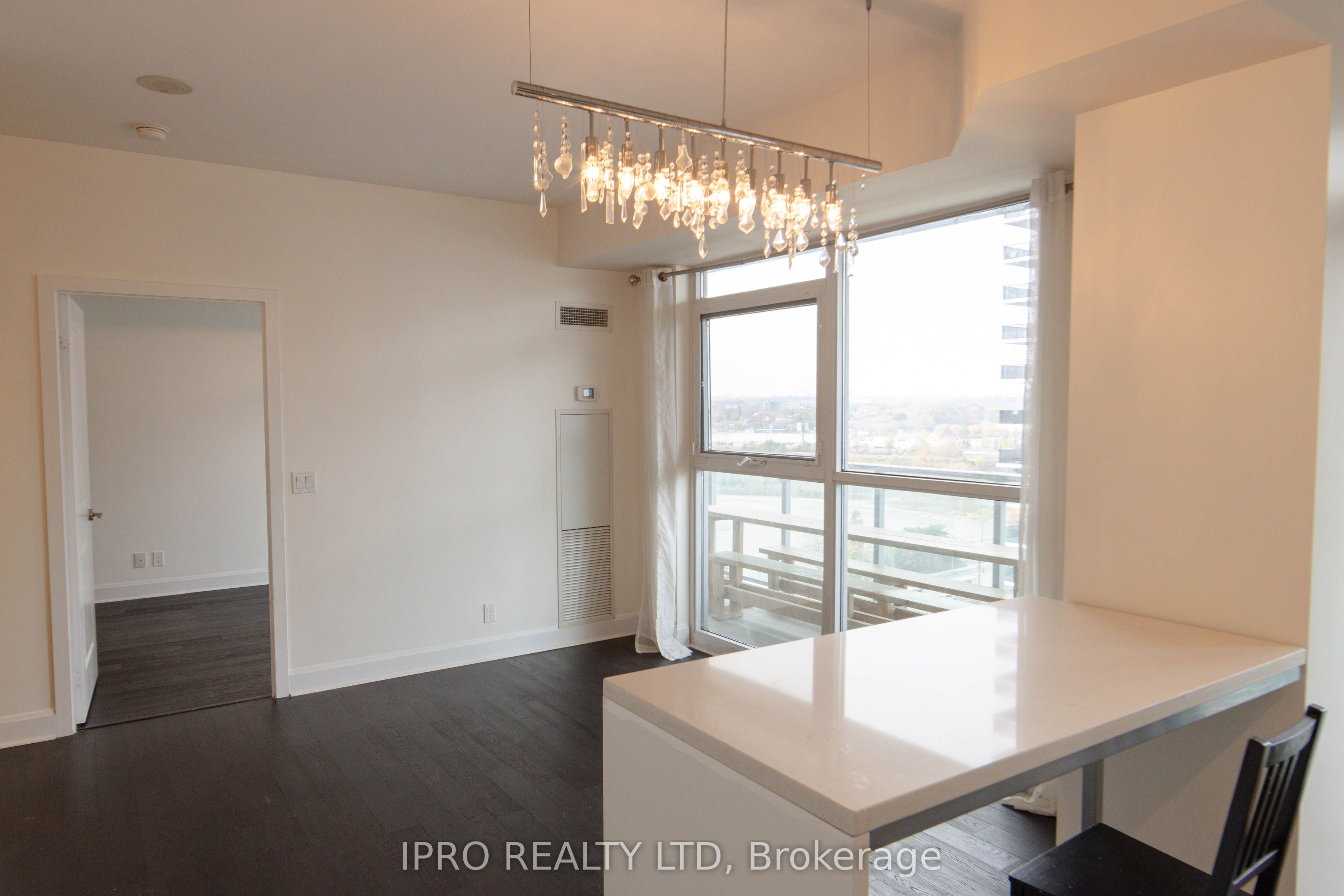 33 Shore Breeze Drive #1208