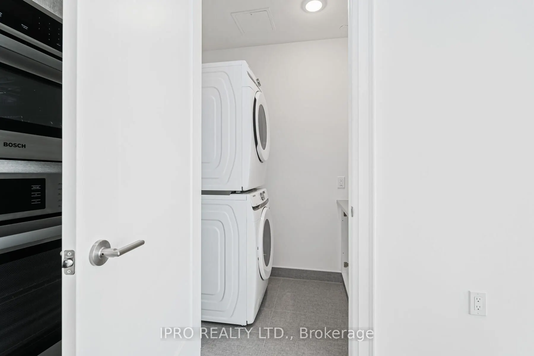 42 Mill Street #209