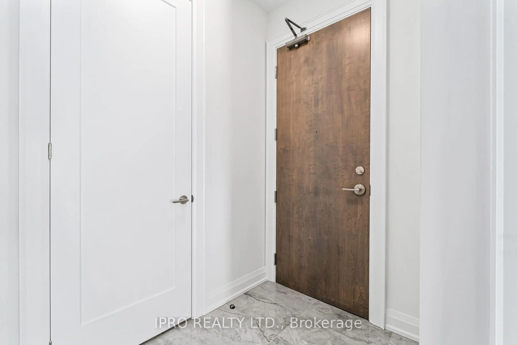 42 Mill Street #209