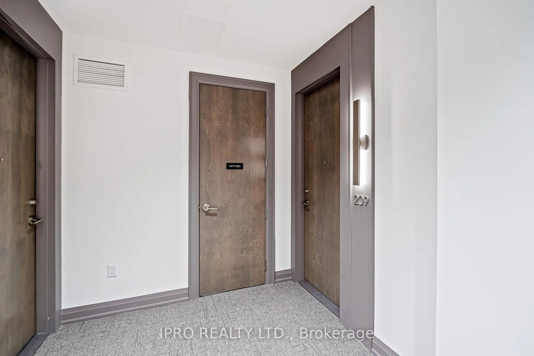 42 Mill Street #209