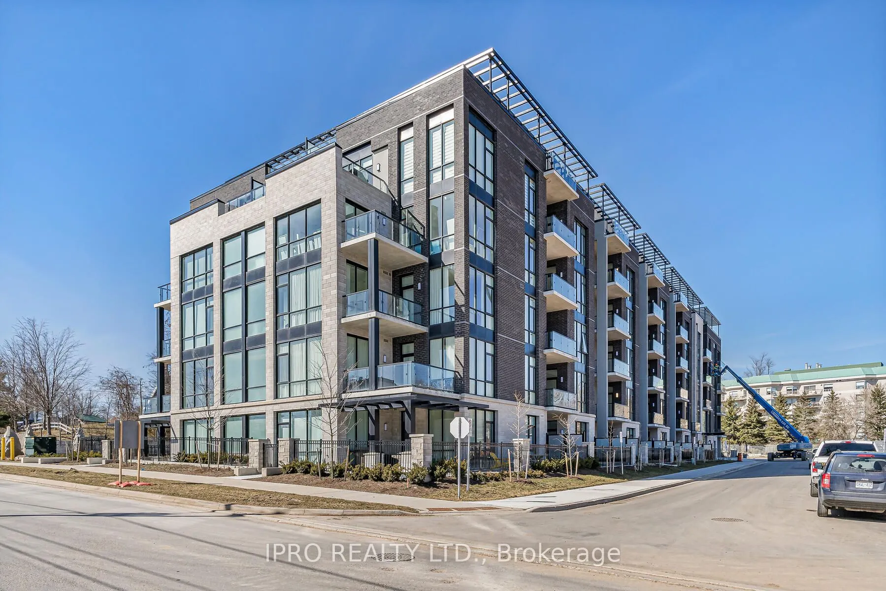 42 Mill Street #209
