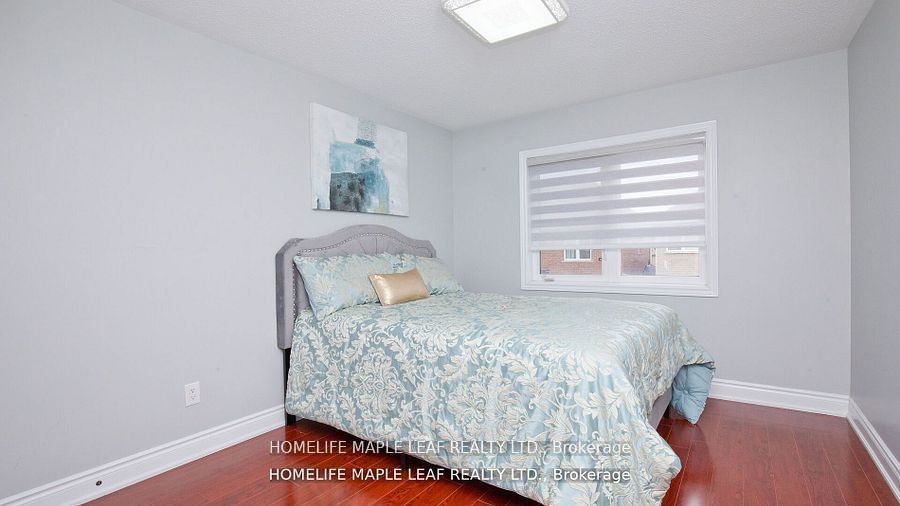 44 Eaglesprings Crescent