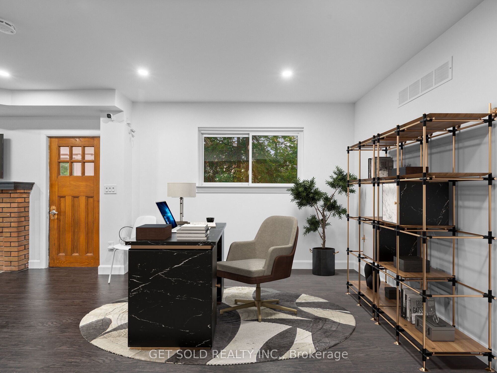 88 King Street W