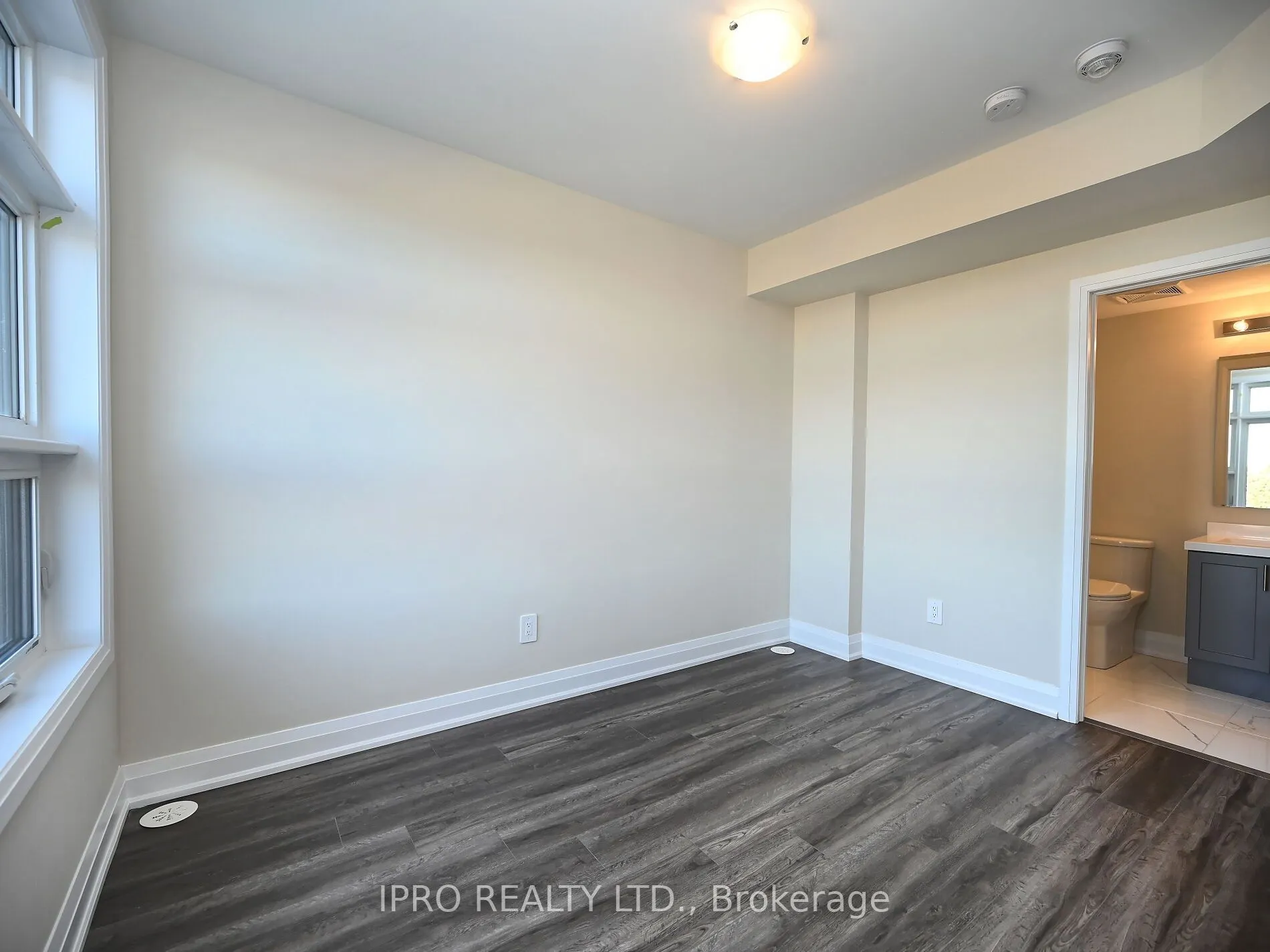 1573 Rose Way, #121