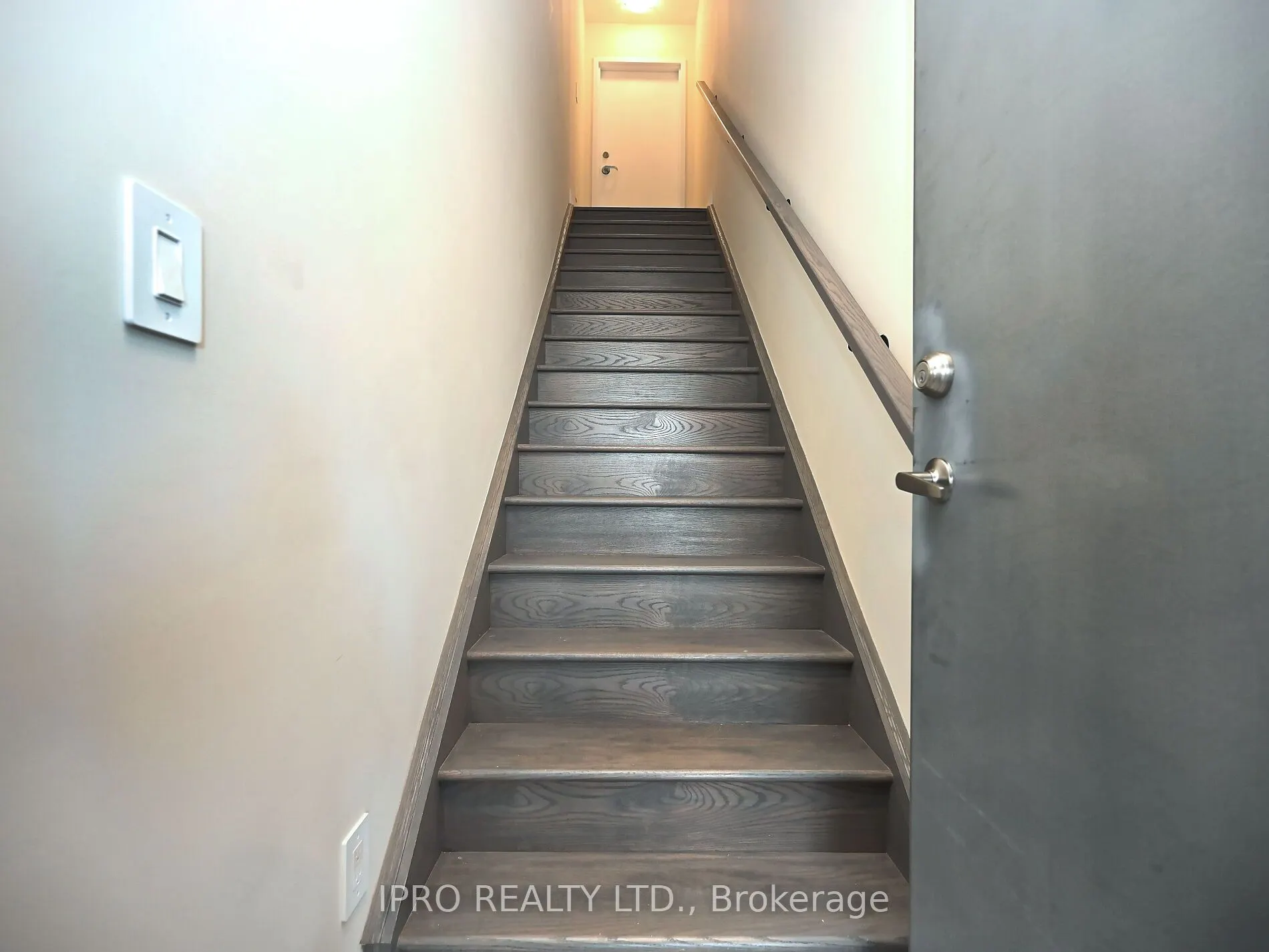 1573 Rose Way, #121