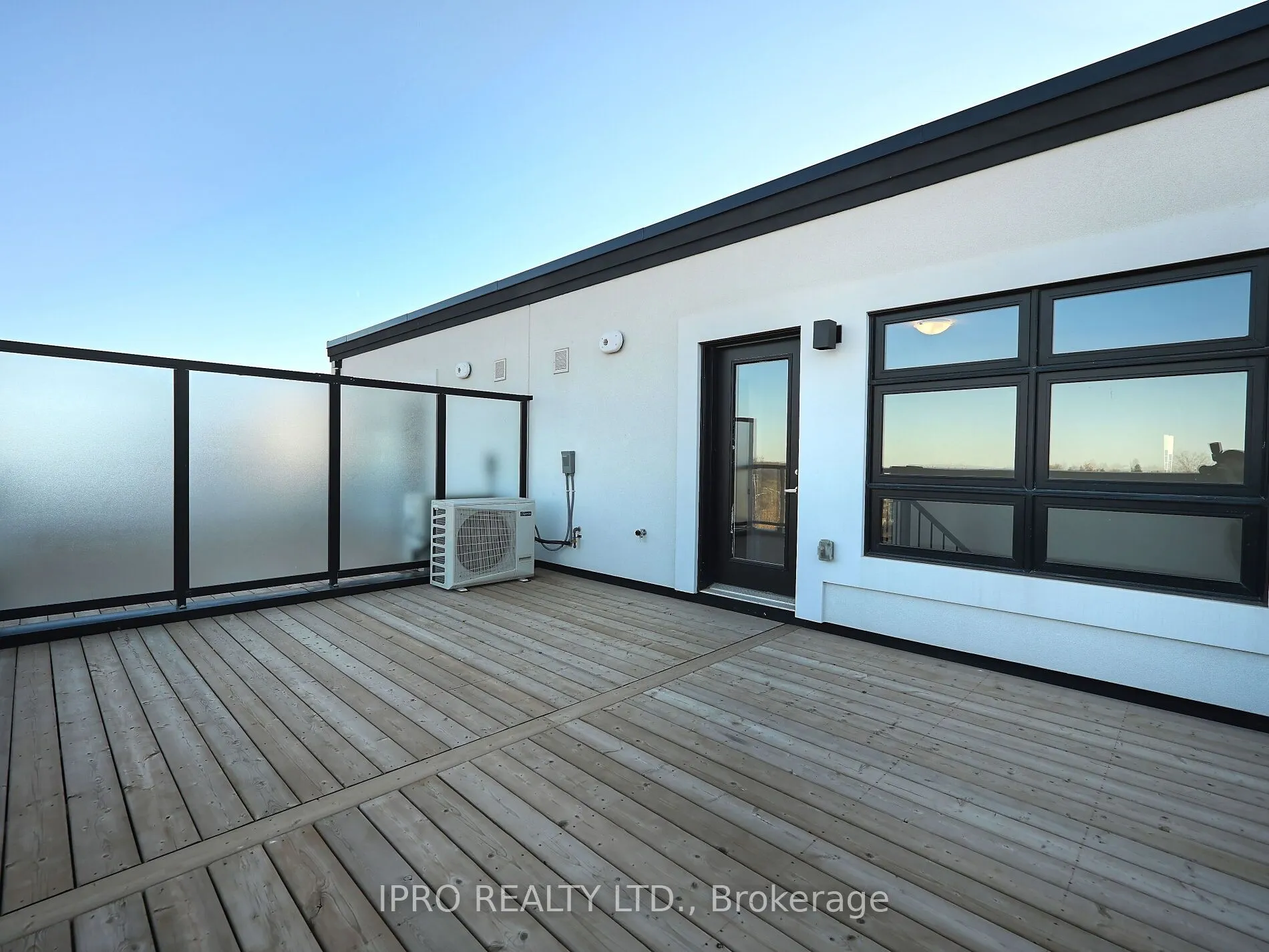 1573 Rose Way, #121