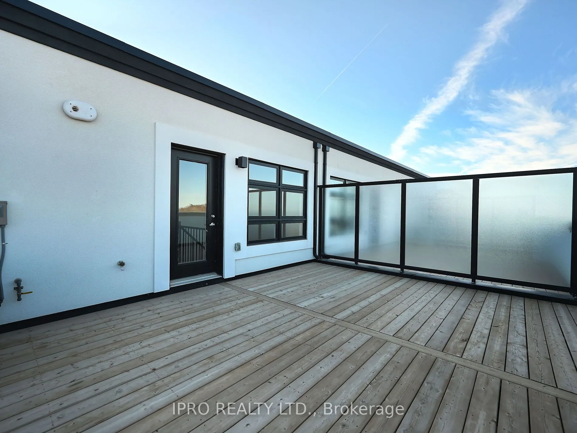 1573 Rose Way, #121