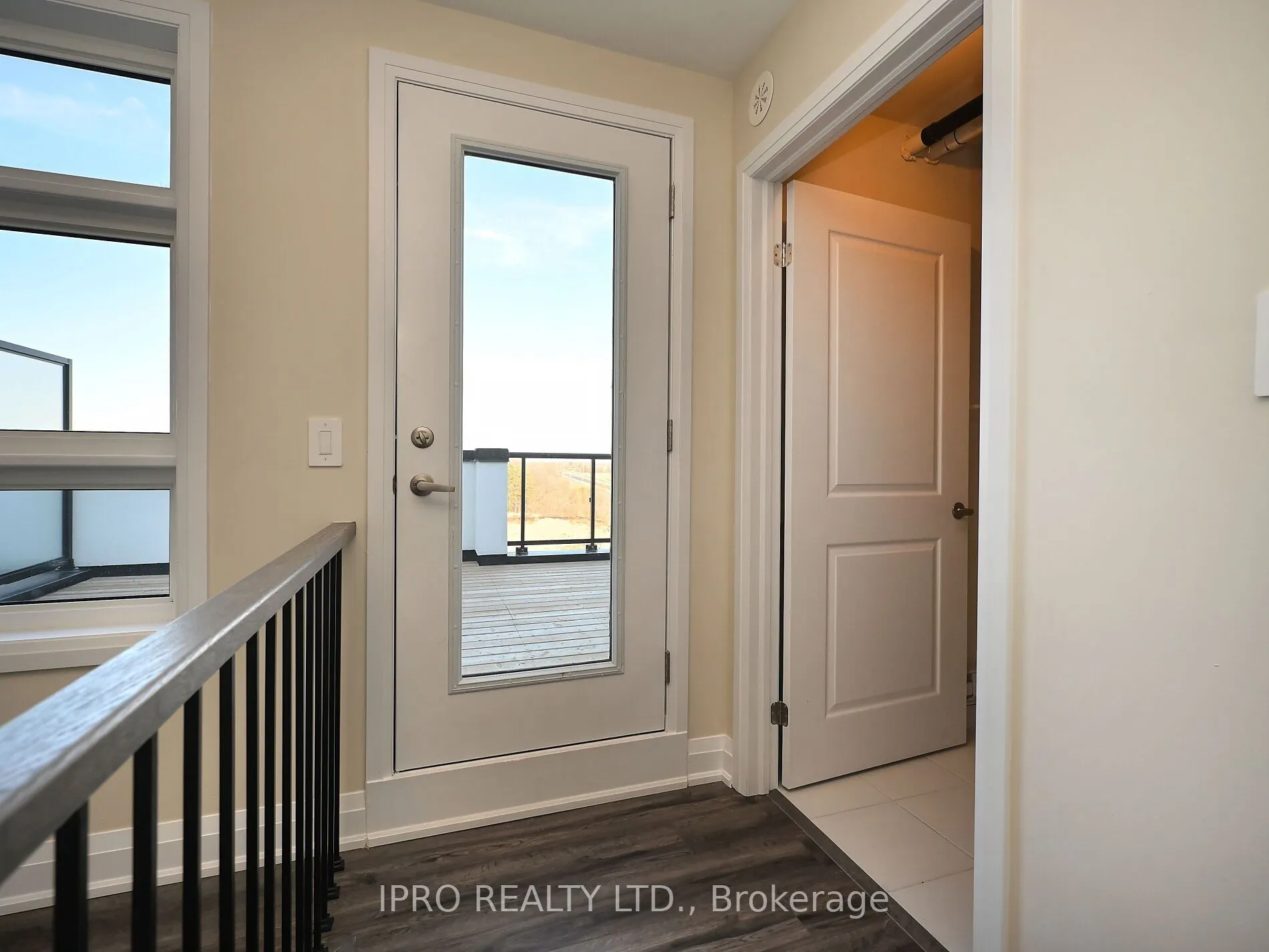 1573 Rose Way, #121