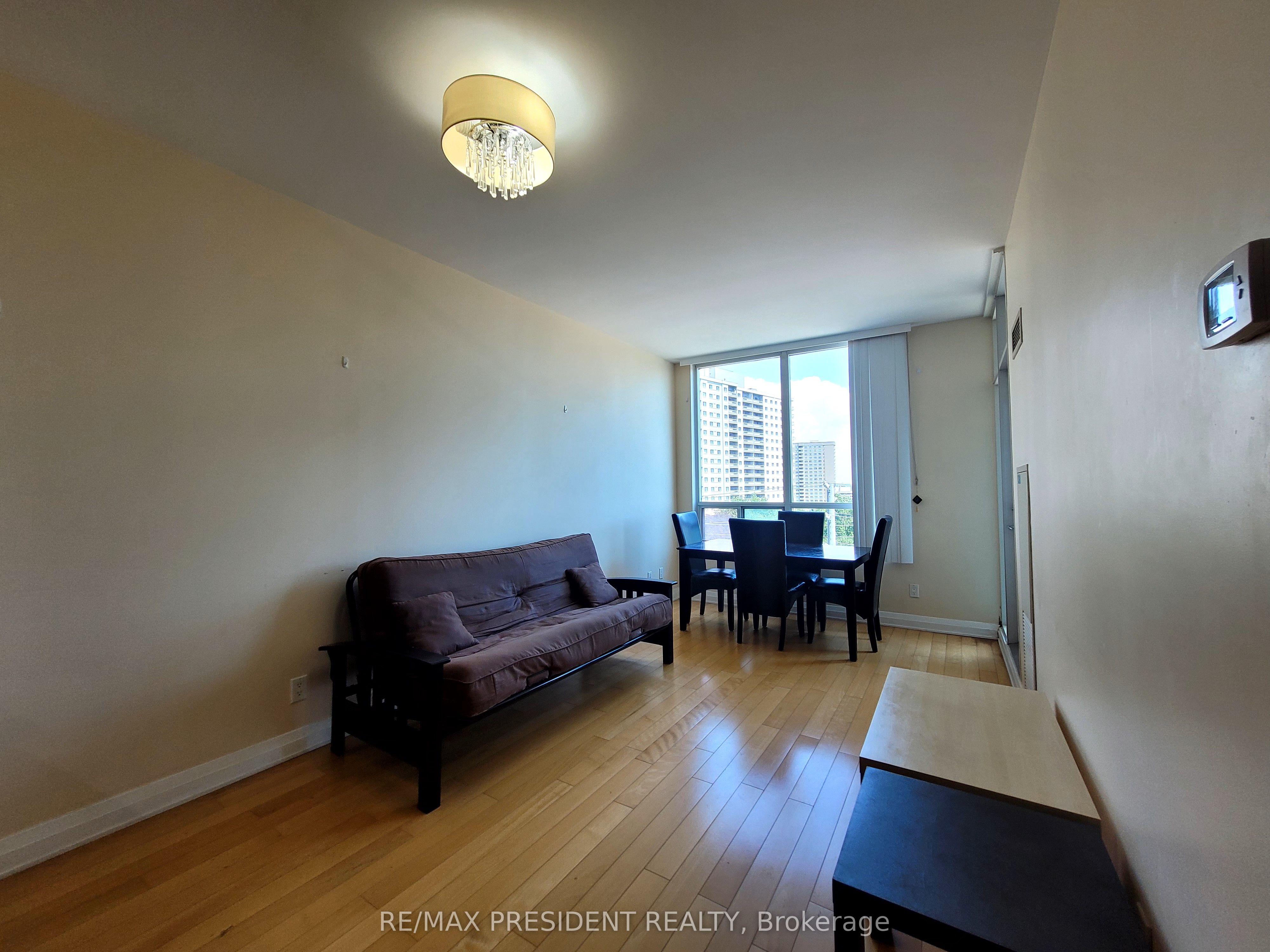 3504 Hurontario Street E, #801