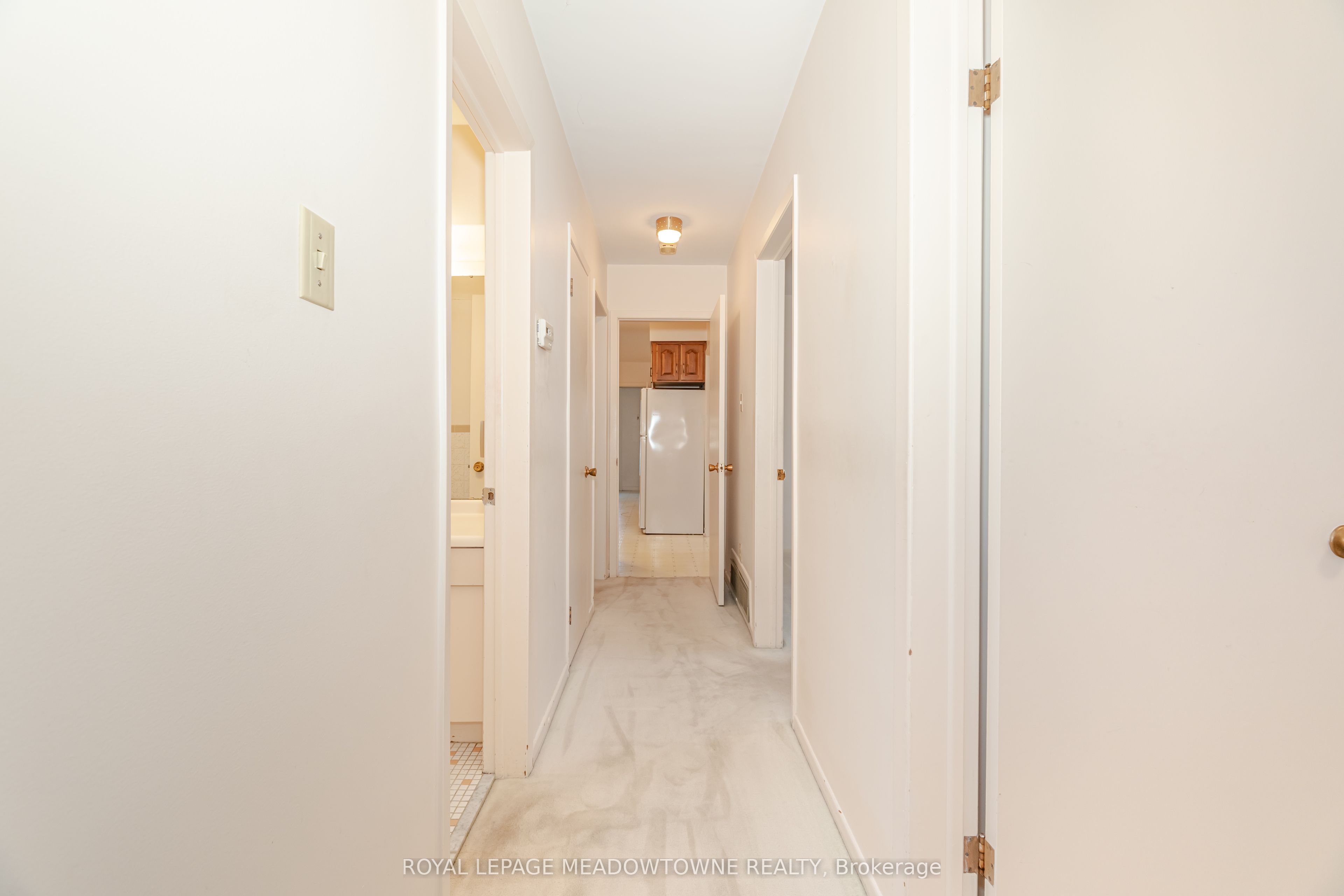 655 Netherton Crescent