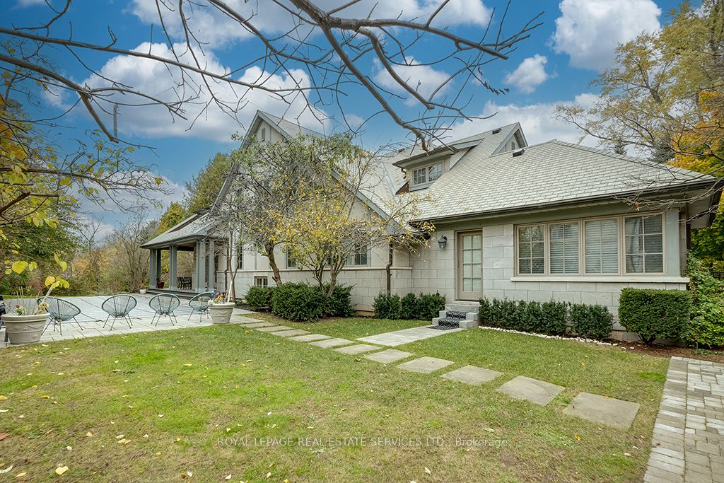 370 Poplar Drive