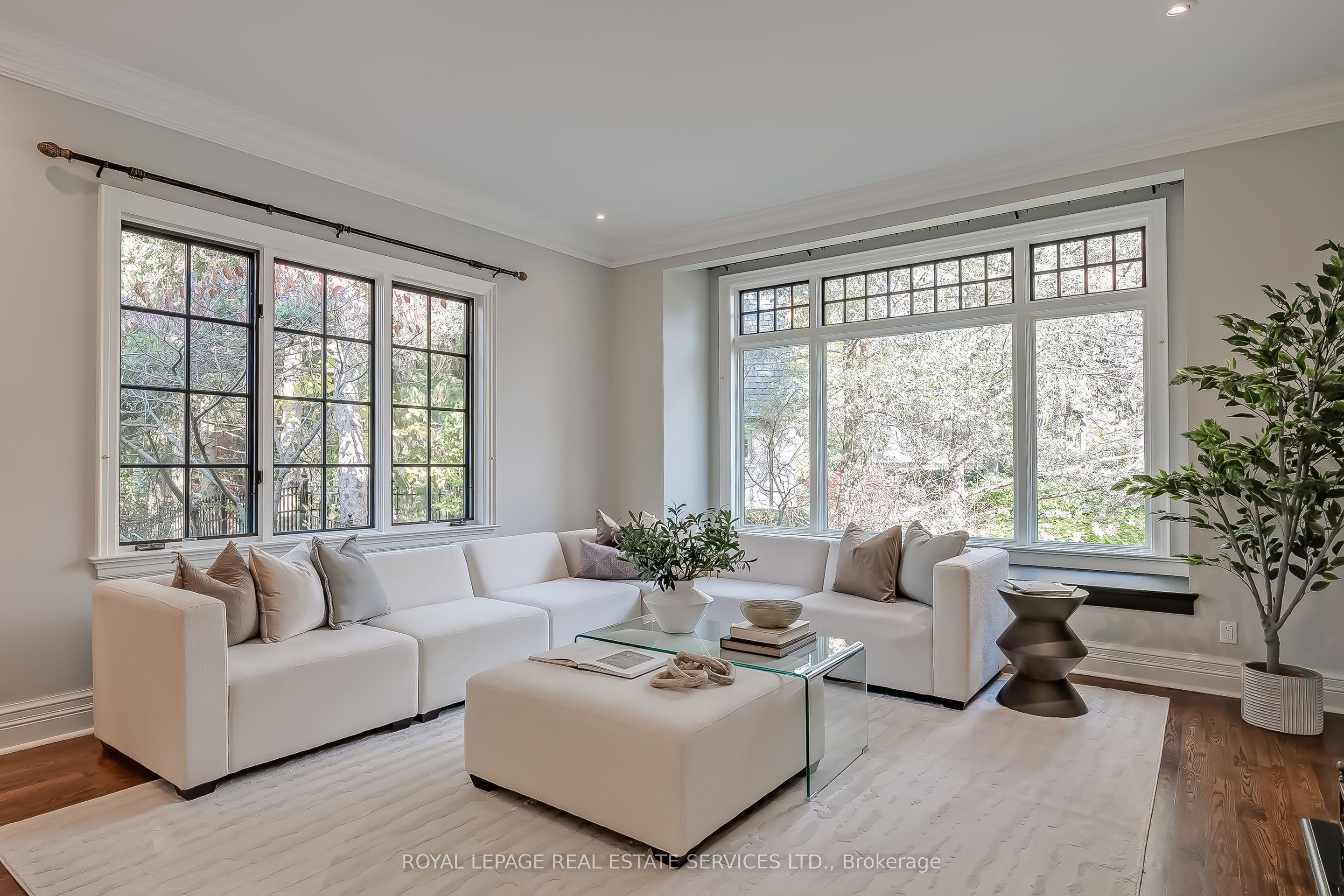 370 Poplar Drive