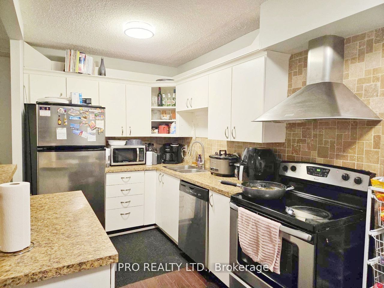 1000 Cedarglen Gate, #520