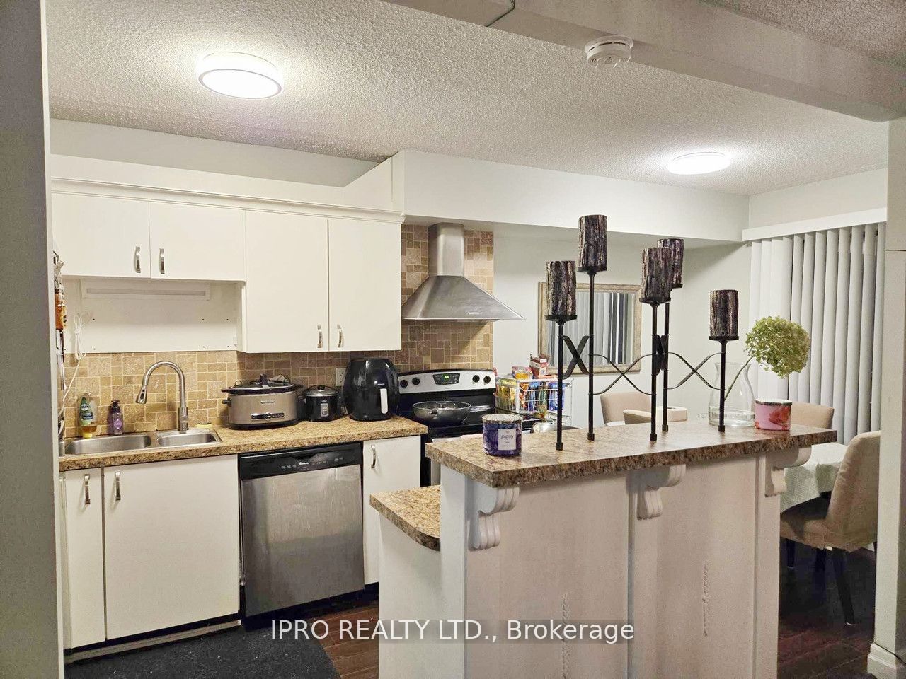 1000 Cedarglen Gate, #520