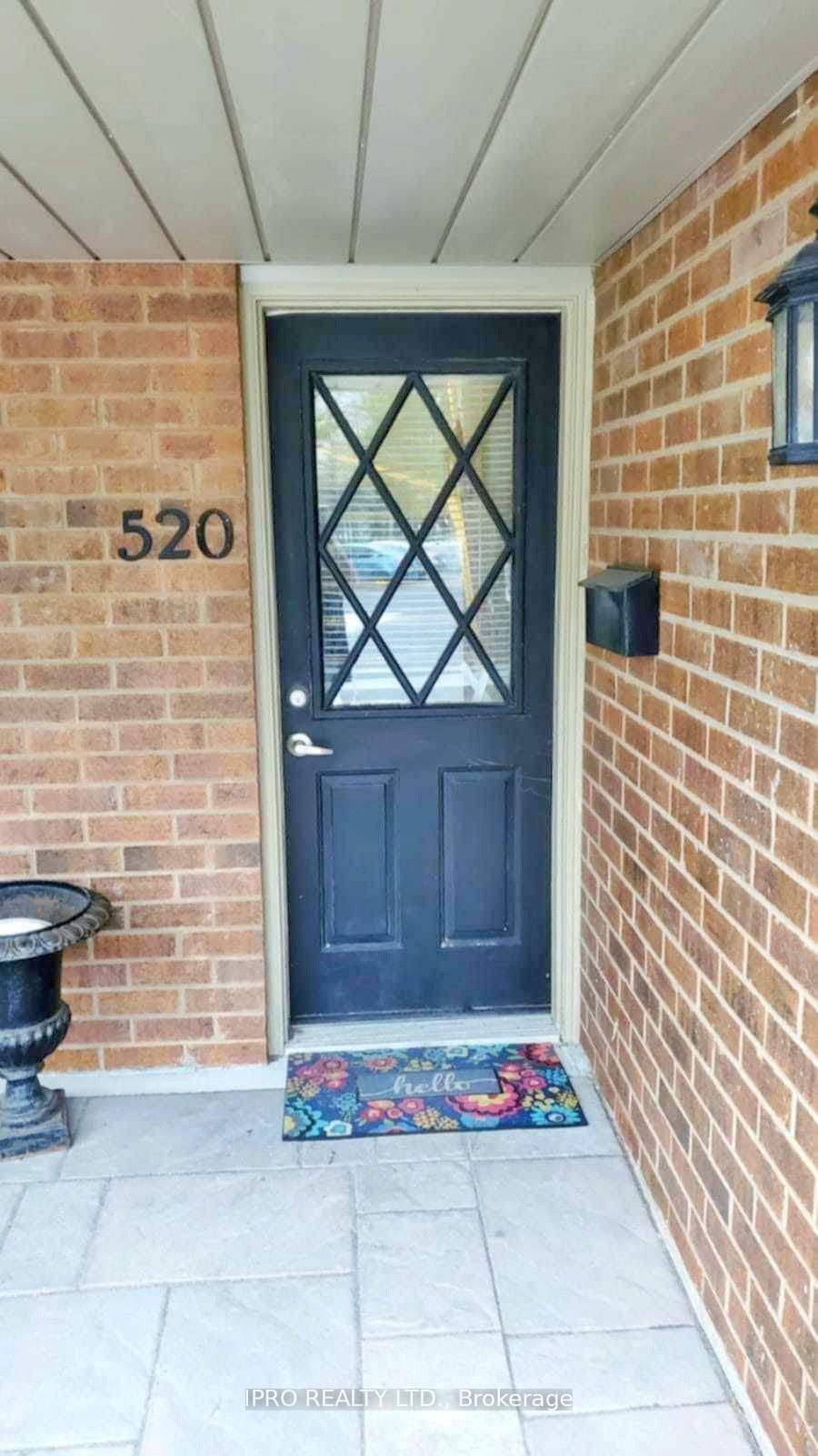 1000 Cedarglen Gate, #520