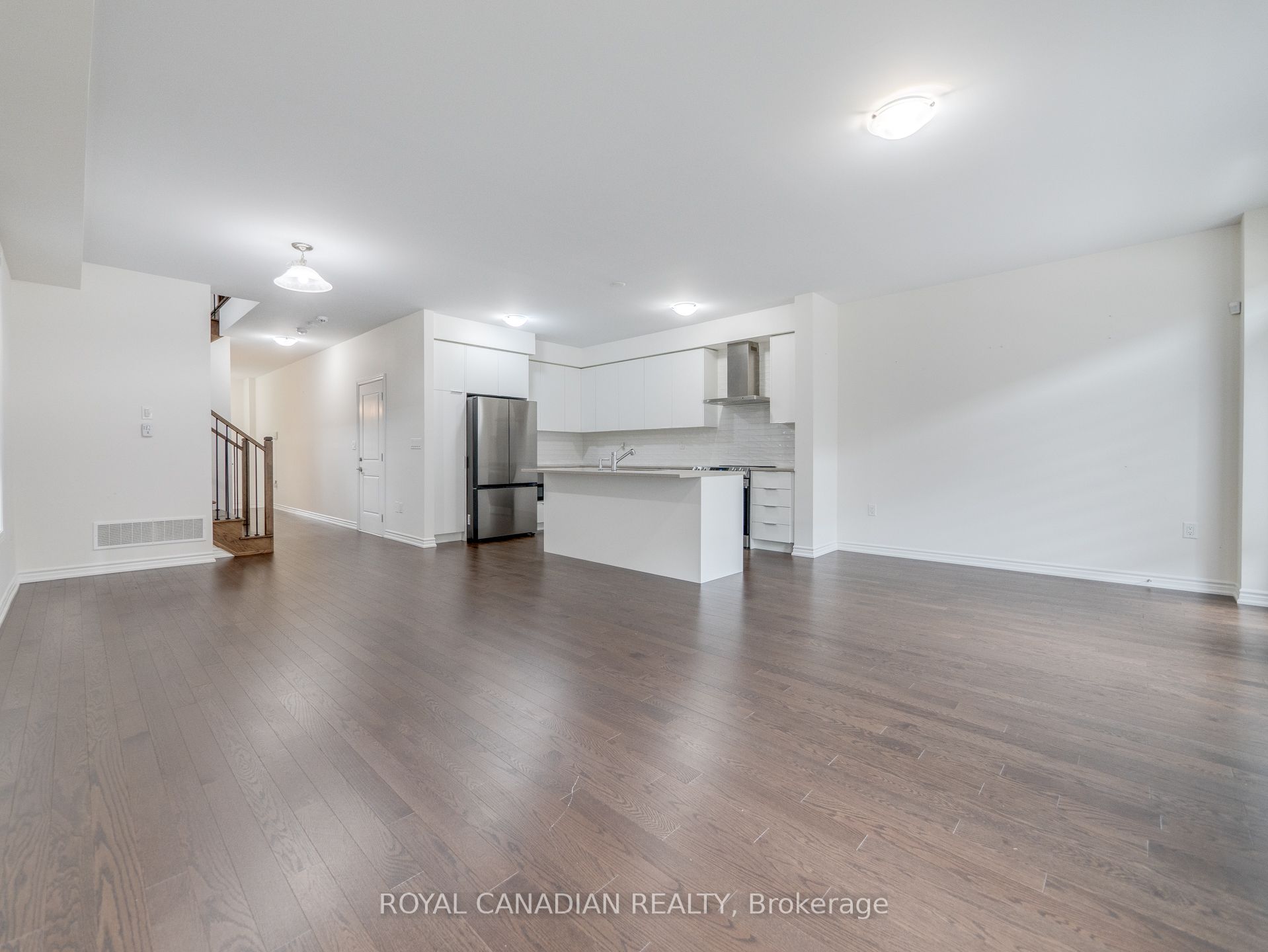 476 Bergamot Avenue