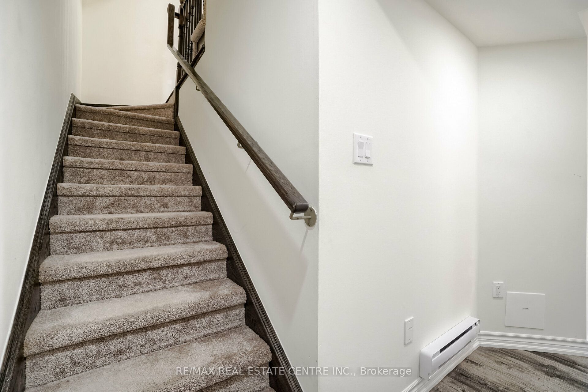 875 Sumac Crescent