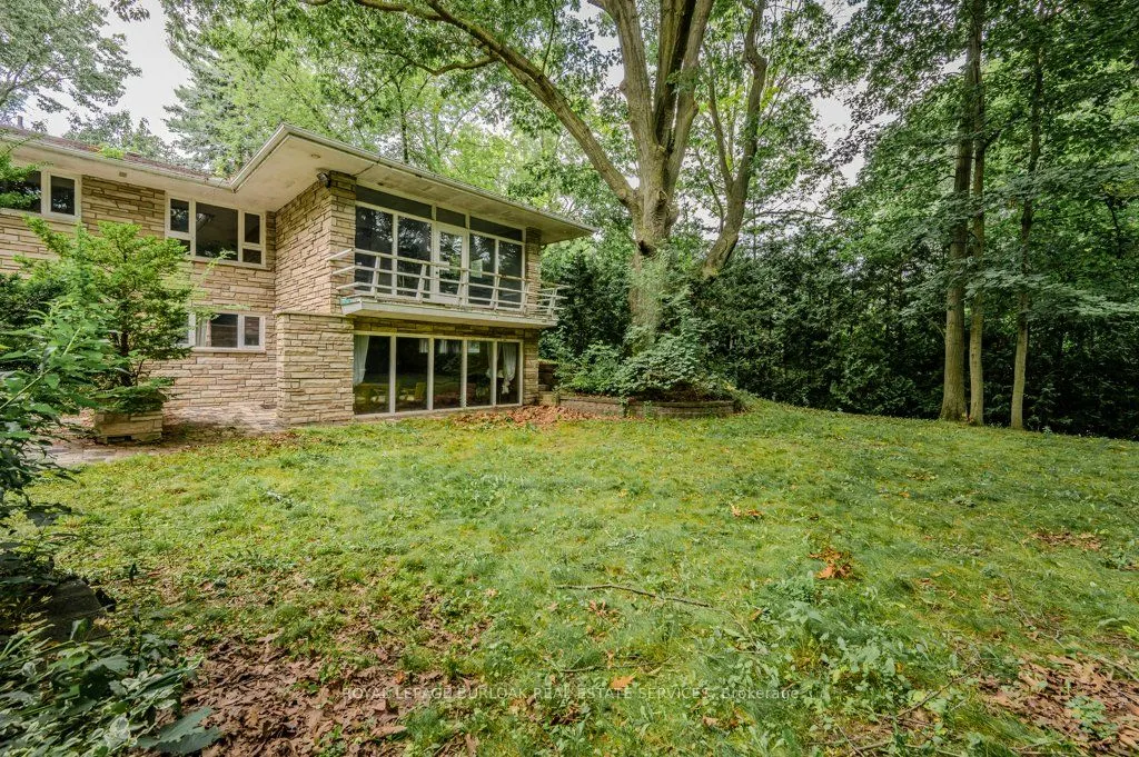 3 Edgehill Road