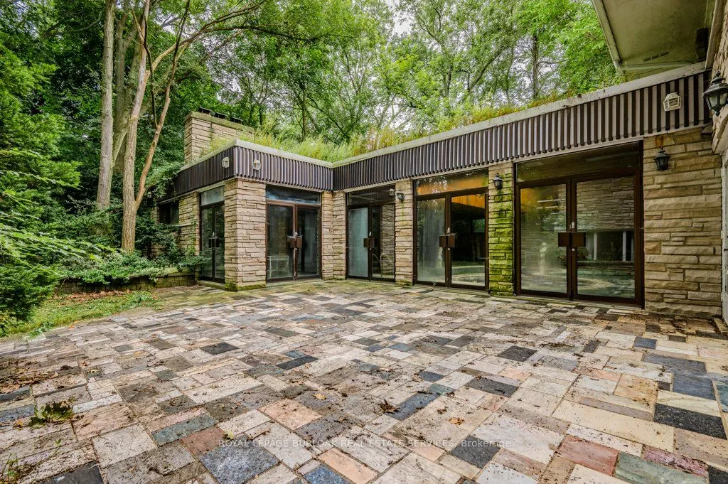 3 Edgehill Road