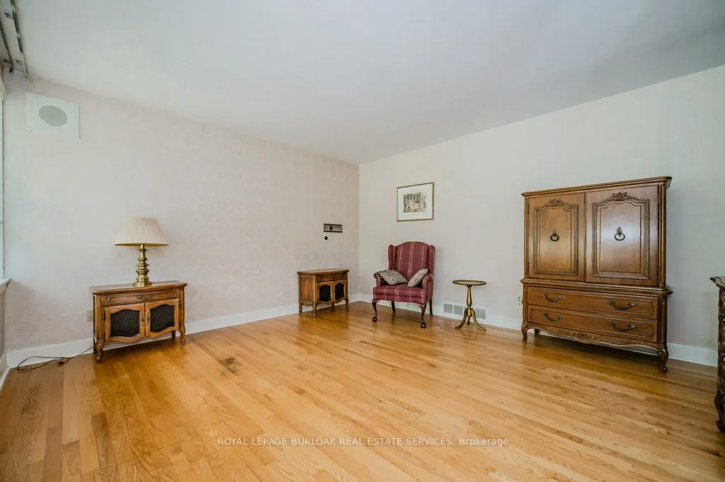3 Edgehill Road