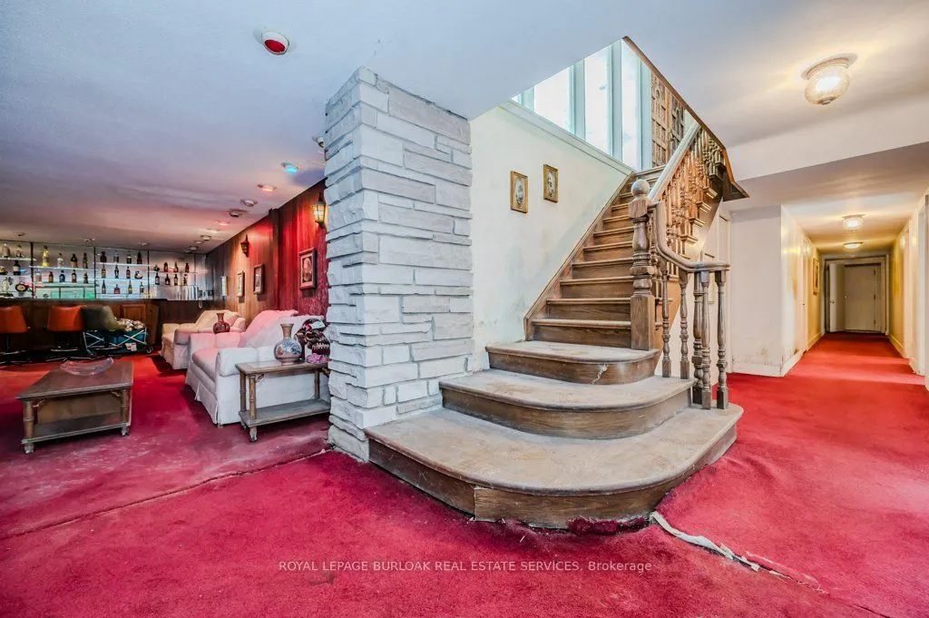 3 Edgehill Road