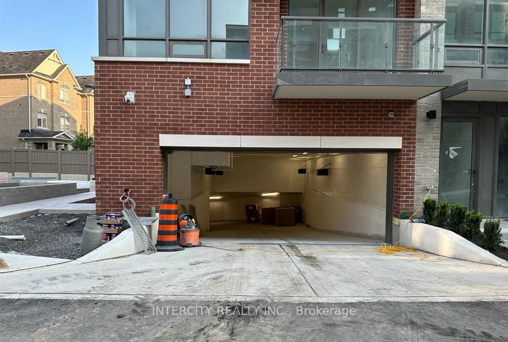 85 Attmar Drive, #225