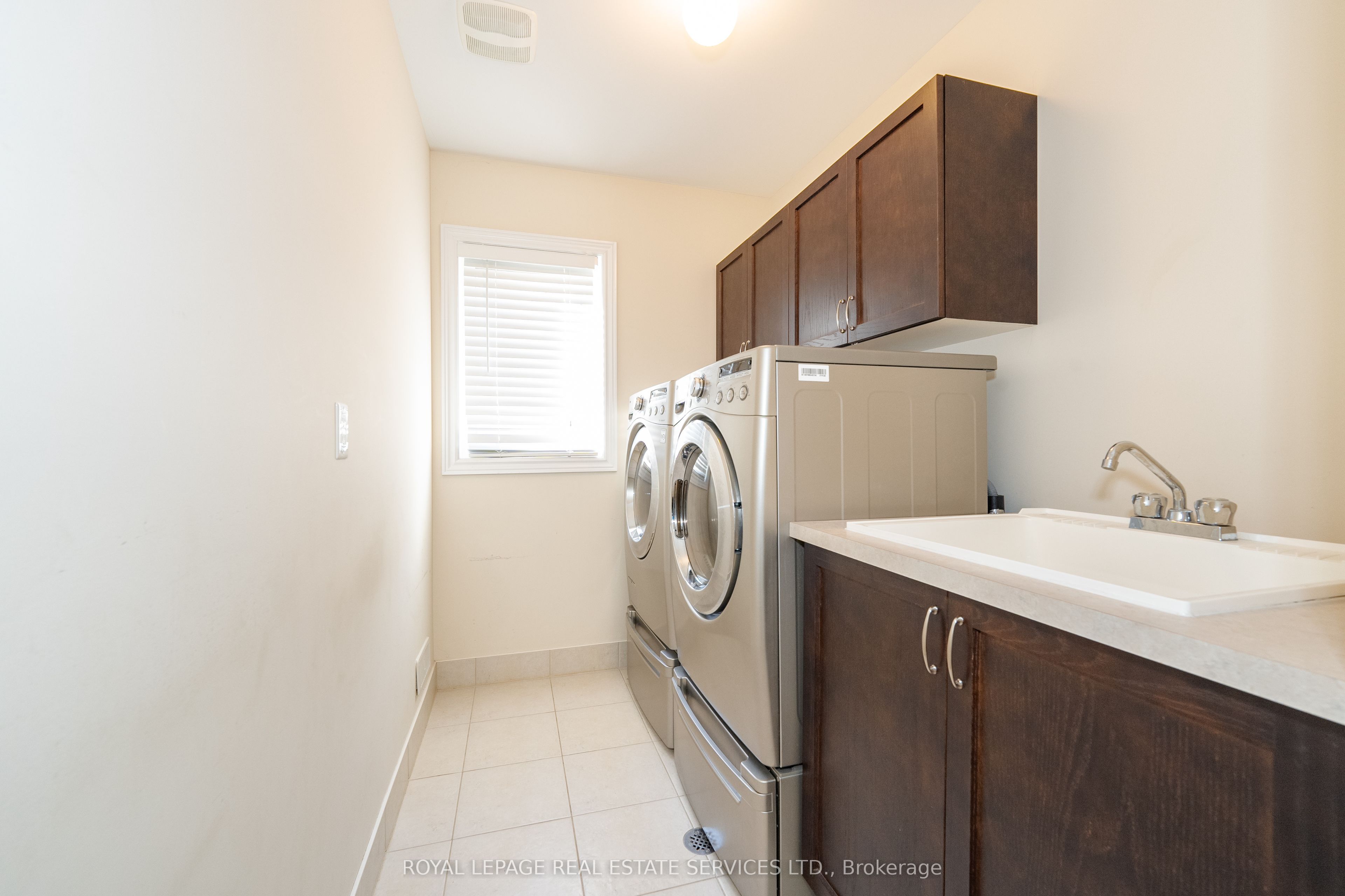 3168 Watercliffe Court