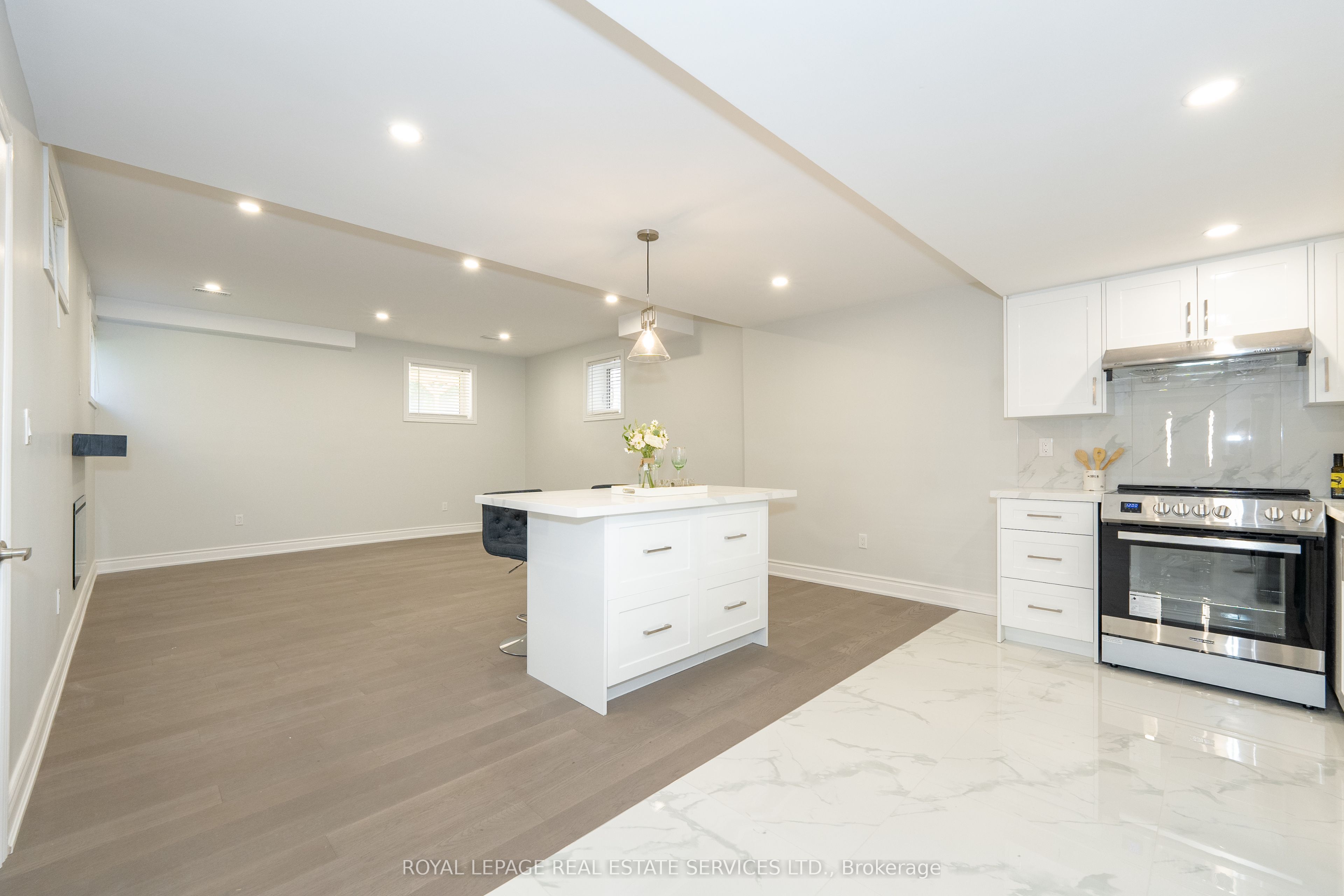 3168 Watercliffe Court