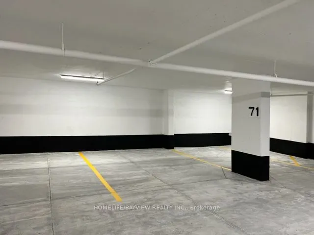 509 Dundas Street W, #507