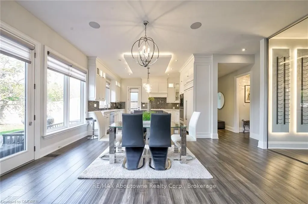 390 SANDHURST Drive