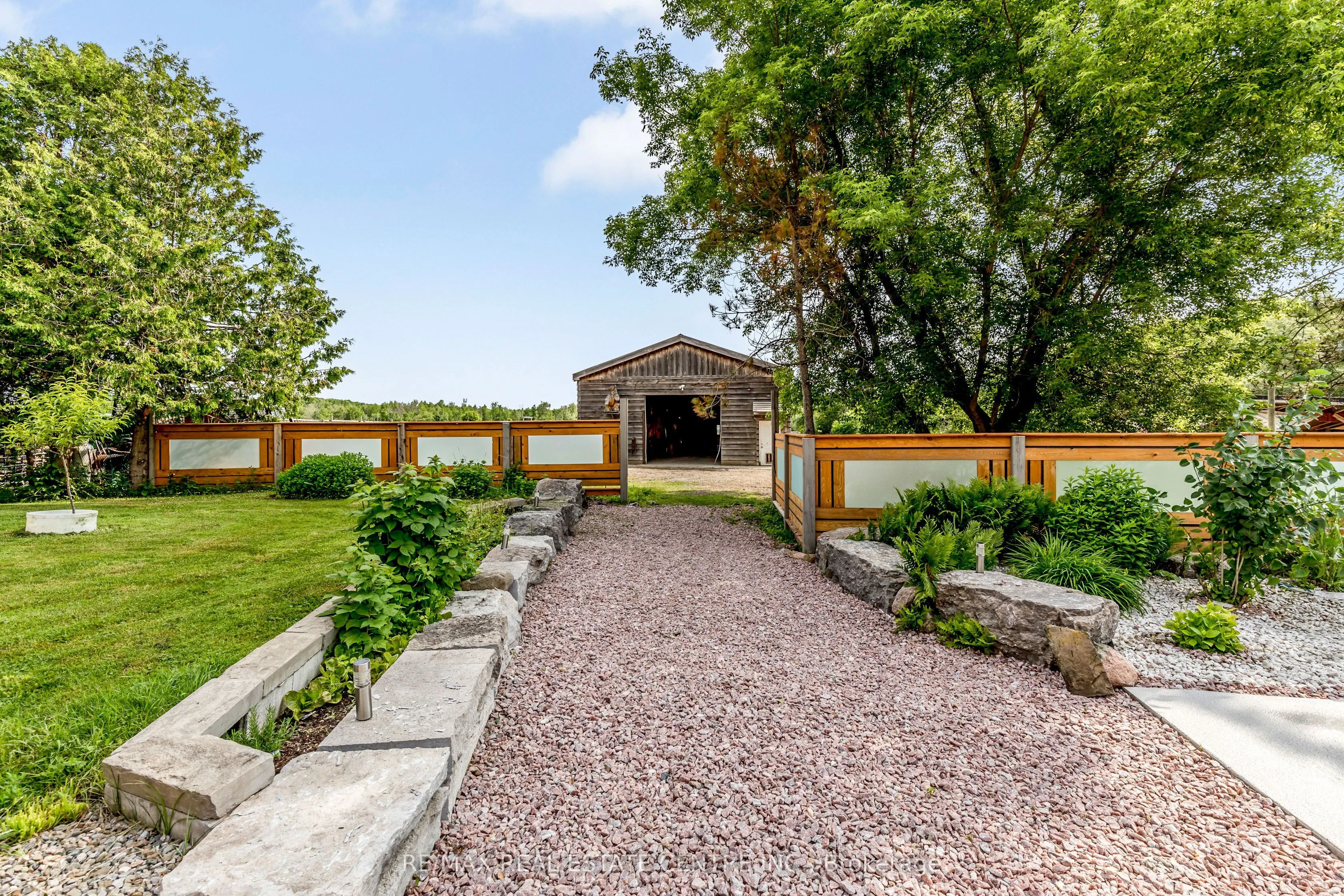 19617 Mountainview Road