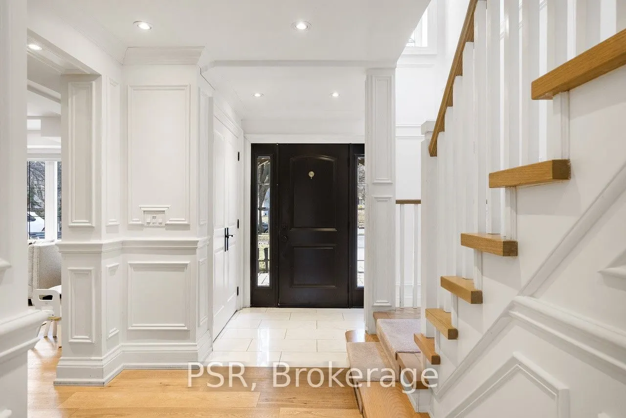 1605 Calverton Court
