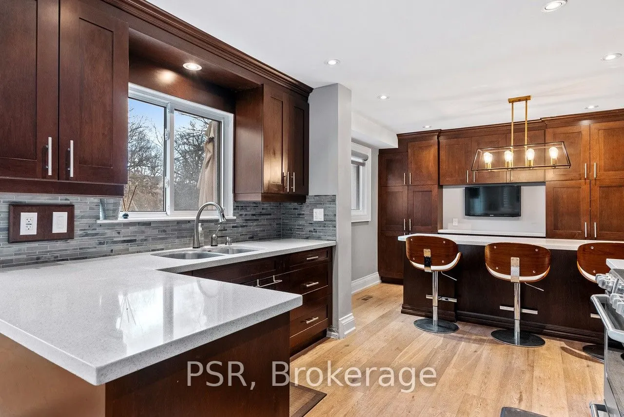 1605 Calverton Court