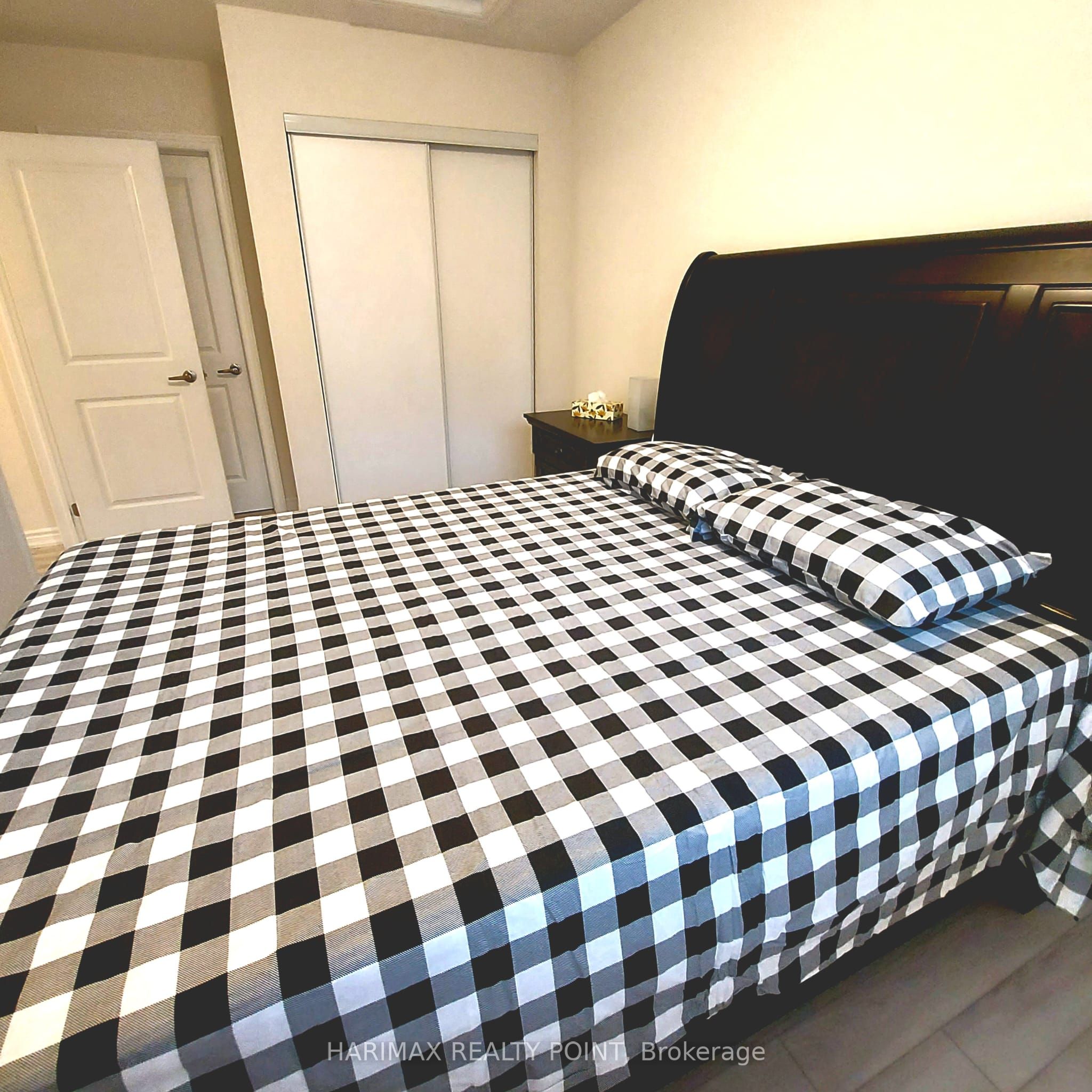 40 Knotsberry Circle #25