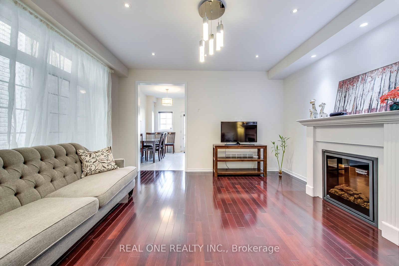 127 Preston Meadow Avenue