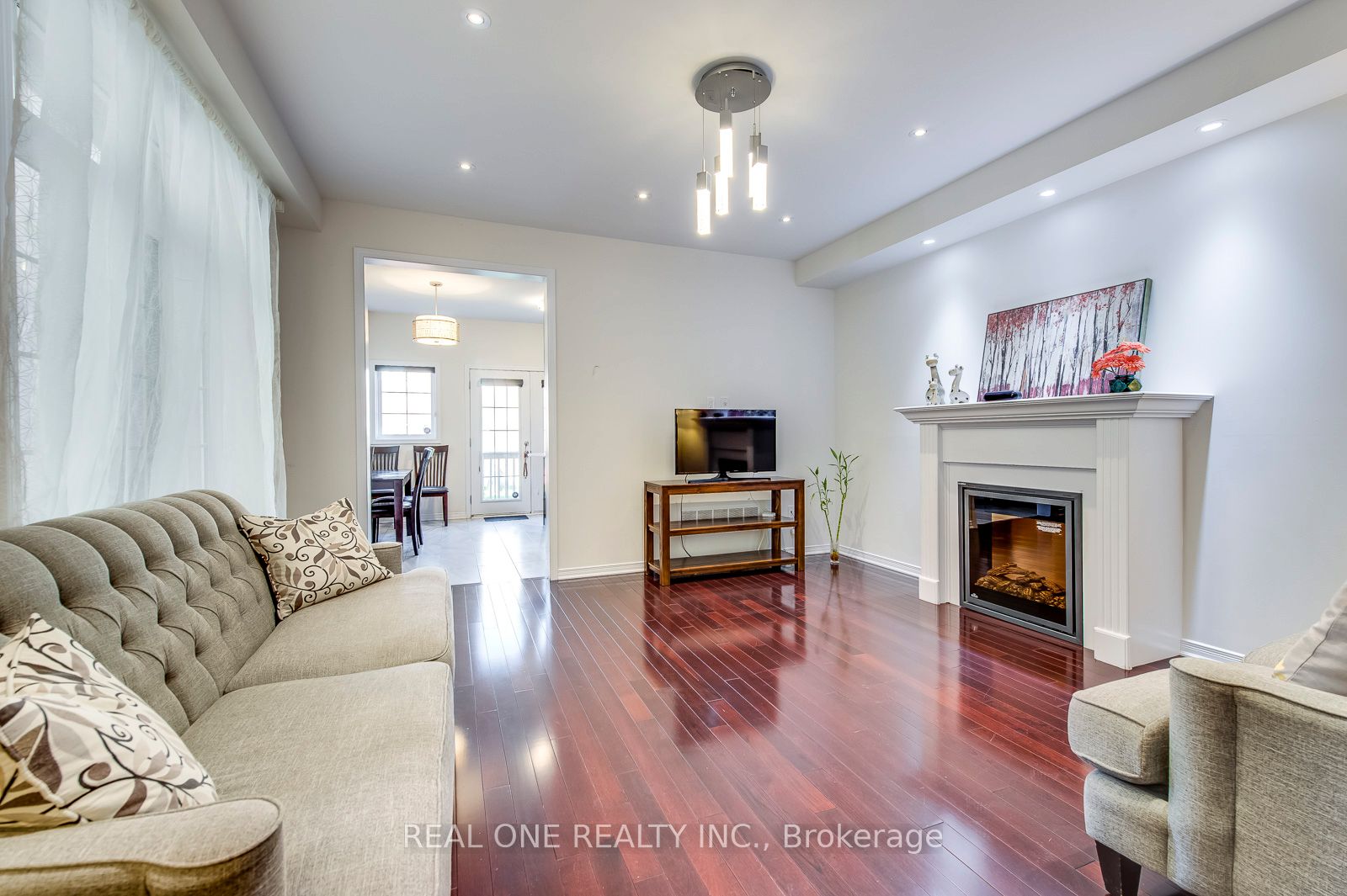 127 Preston Meadow Avenue