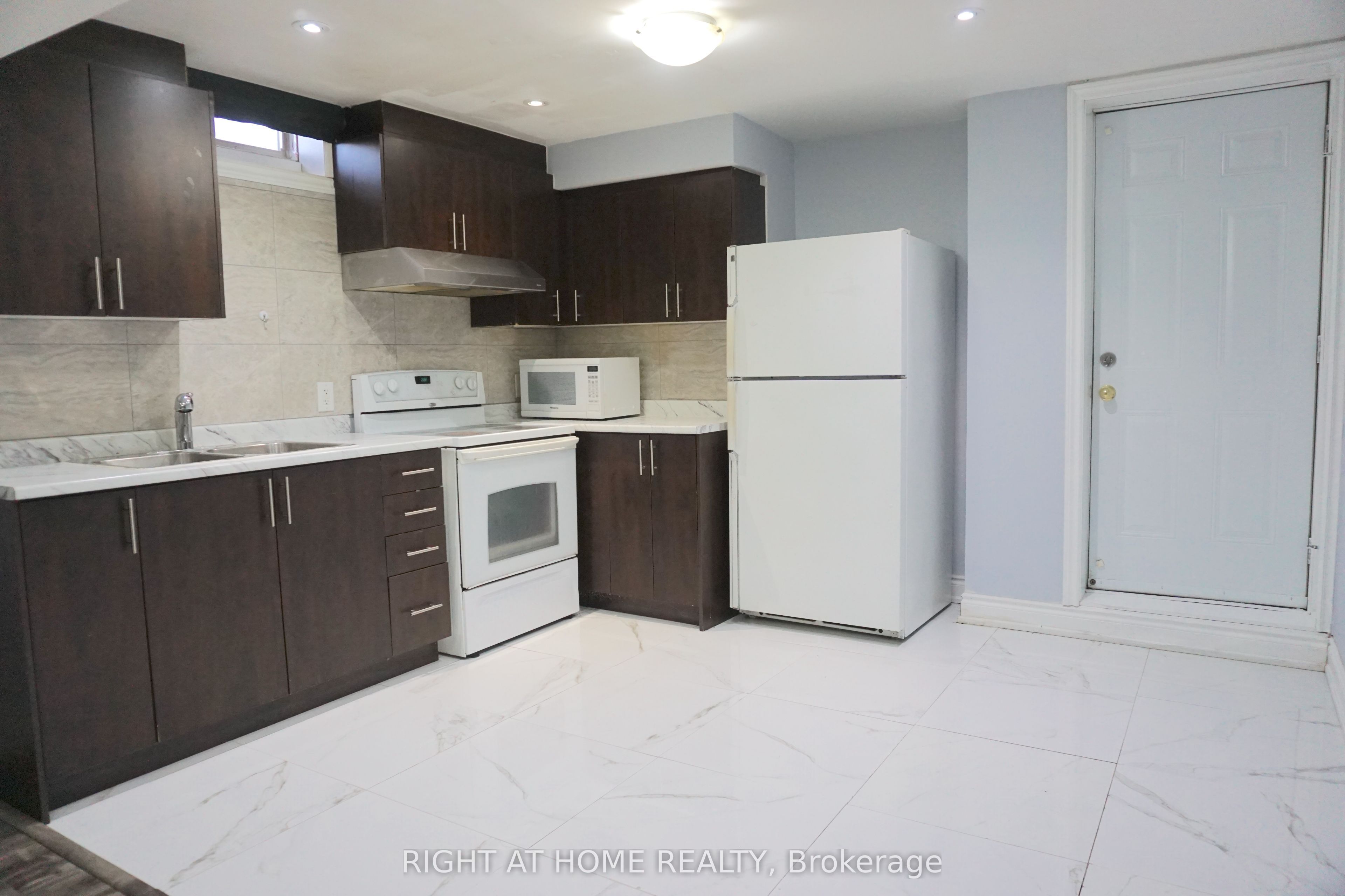 1 Sage Meadow Crescent