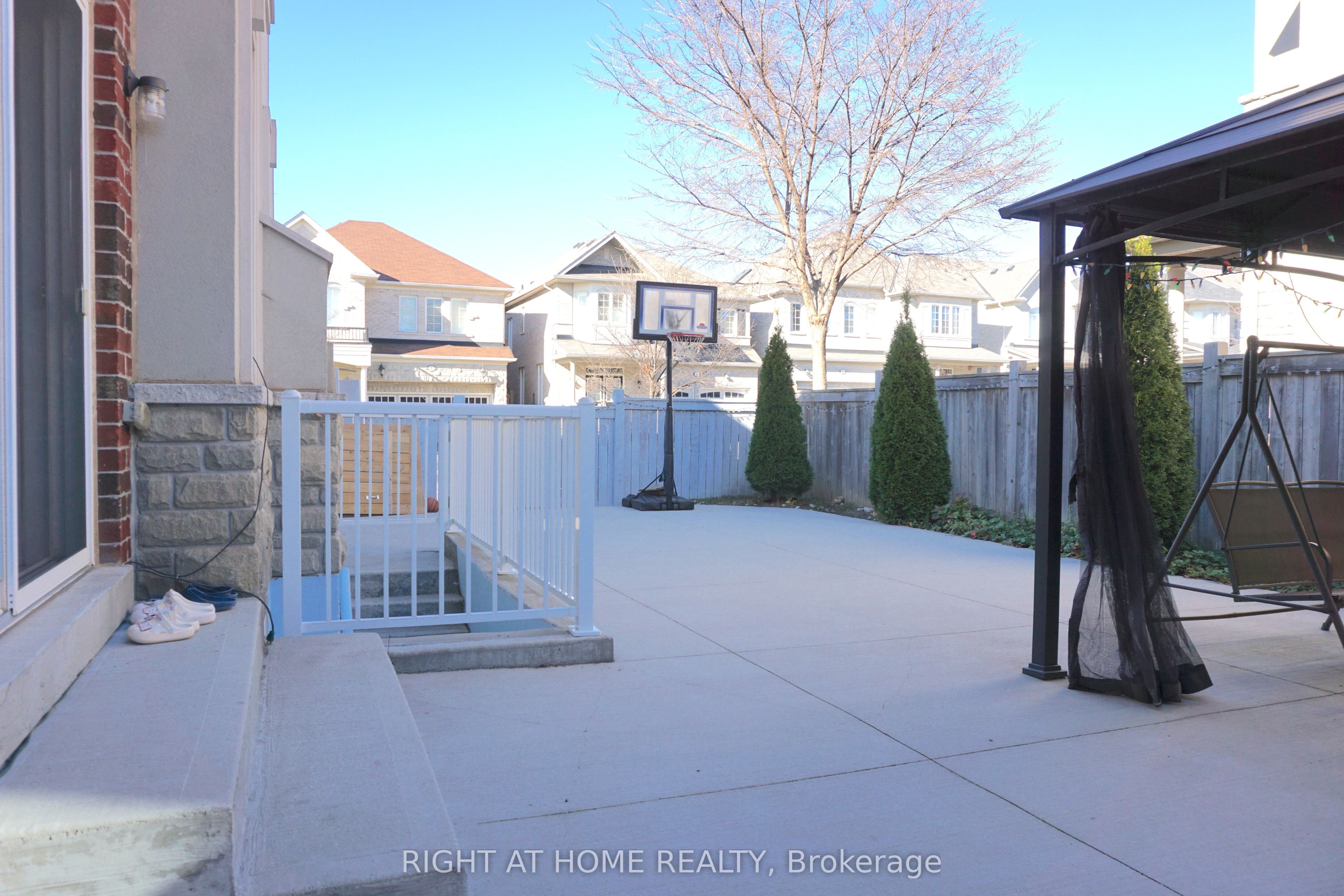 1 Sage Meadow Crescent