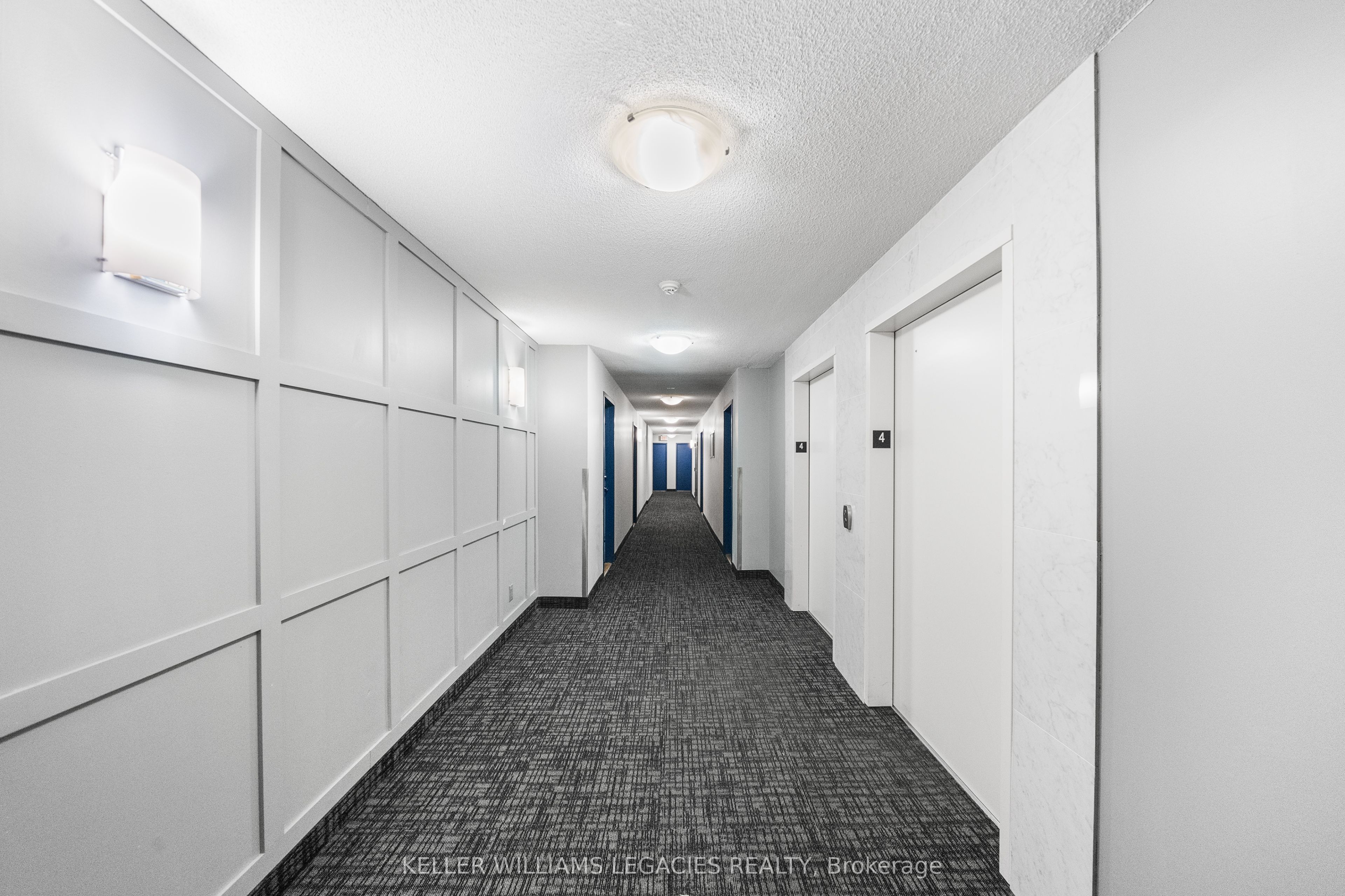 2464 Weston Road, #405