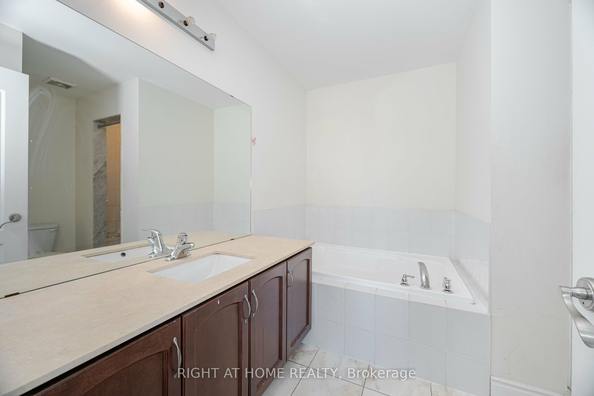7160 Triumph Lane, #45